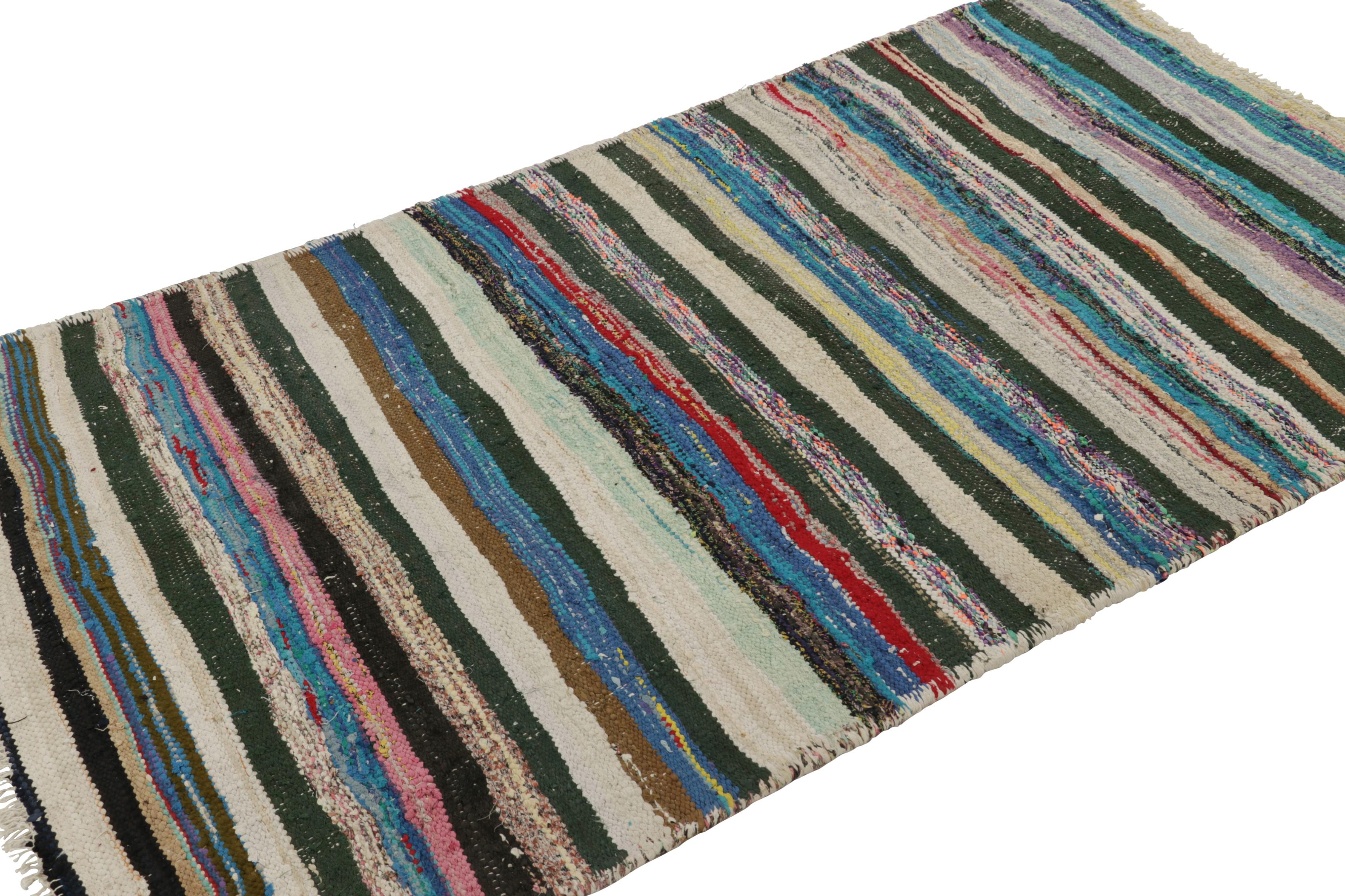 Vintage Shahsavan Persischer Kilim mit mehrfarbigen Streifen - Rug & Kilim (Mitte des 20. Jahrhunderts) im Angebot
