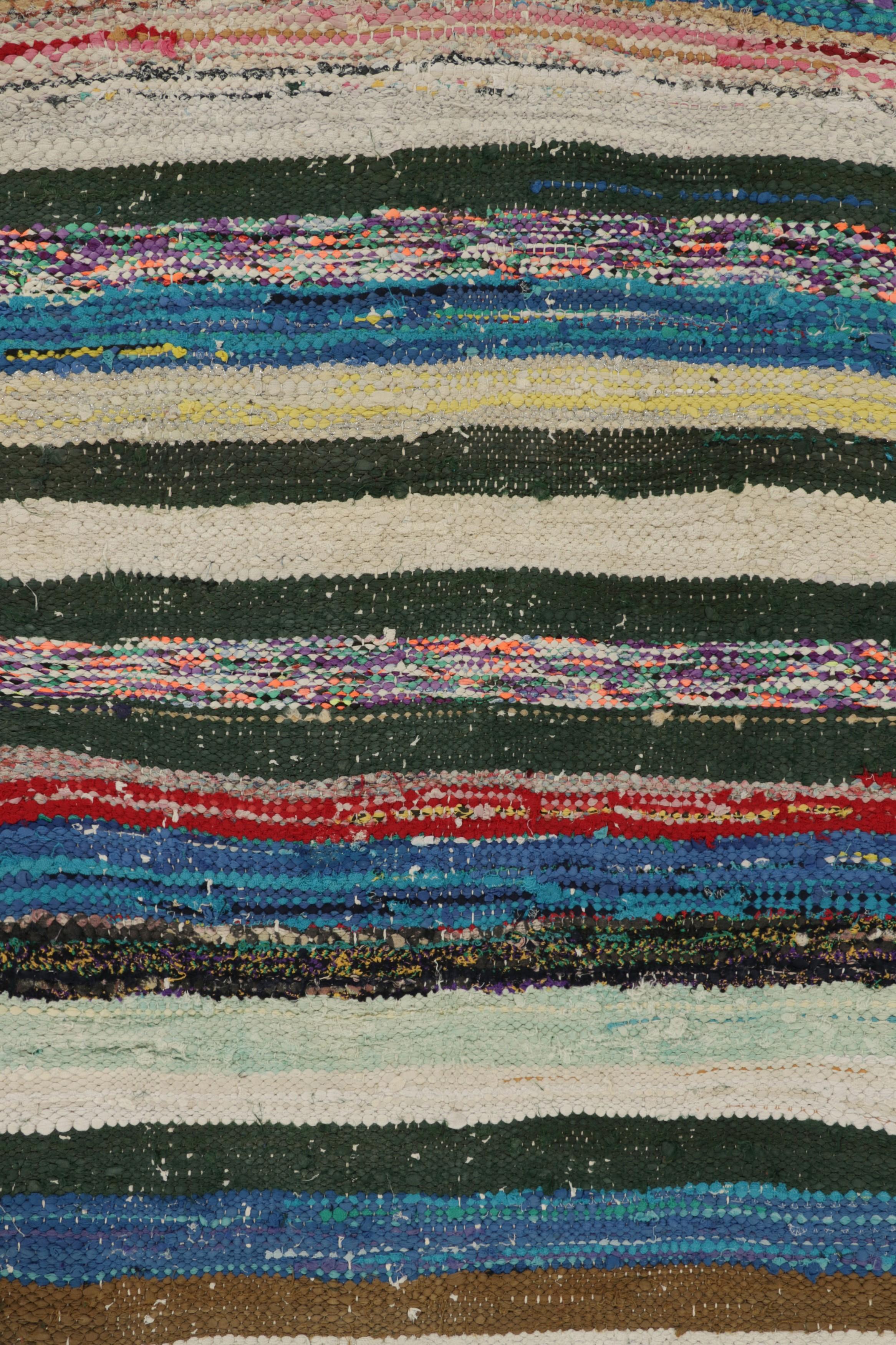 Vintage Shahsavan Persischer Kilim mit mehrfarbigen Streifen - Rug & Kilim (Wolle) im Angebot