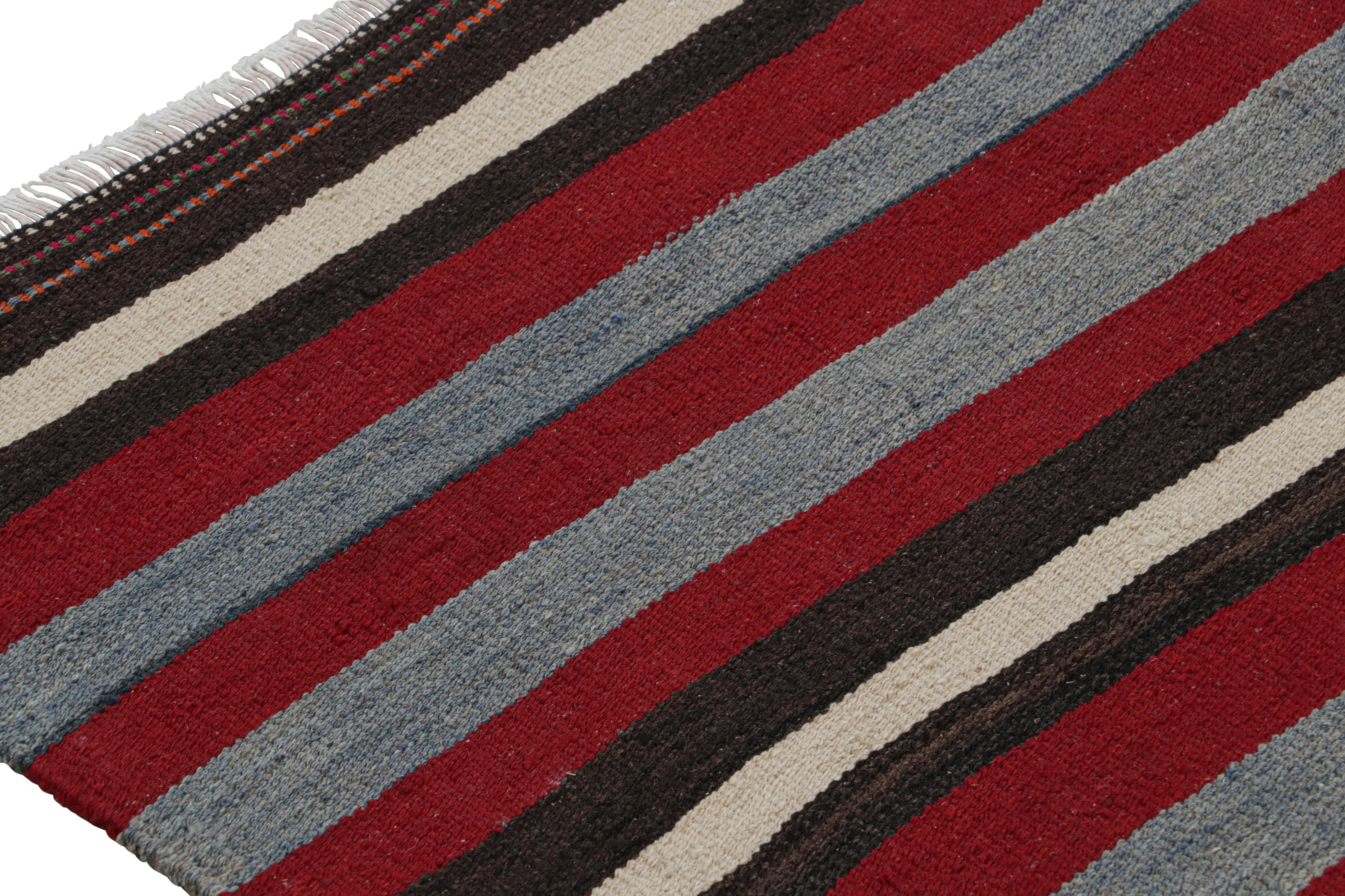 Vintage Shahsavan Persische Stammes-Kilim-Teppich, in Rot, von Rug & Kilim im Zustand „Gut“ im Angebot in Long Island City, NY