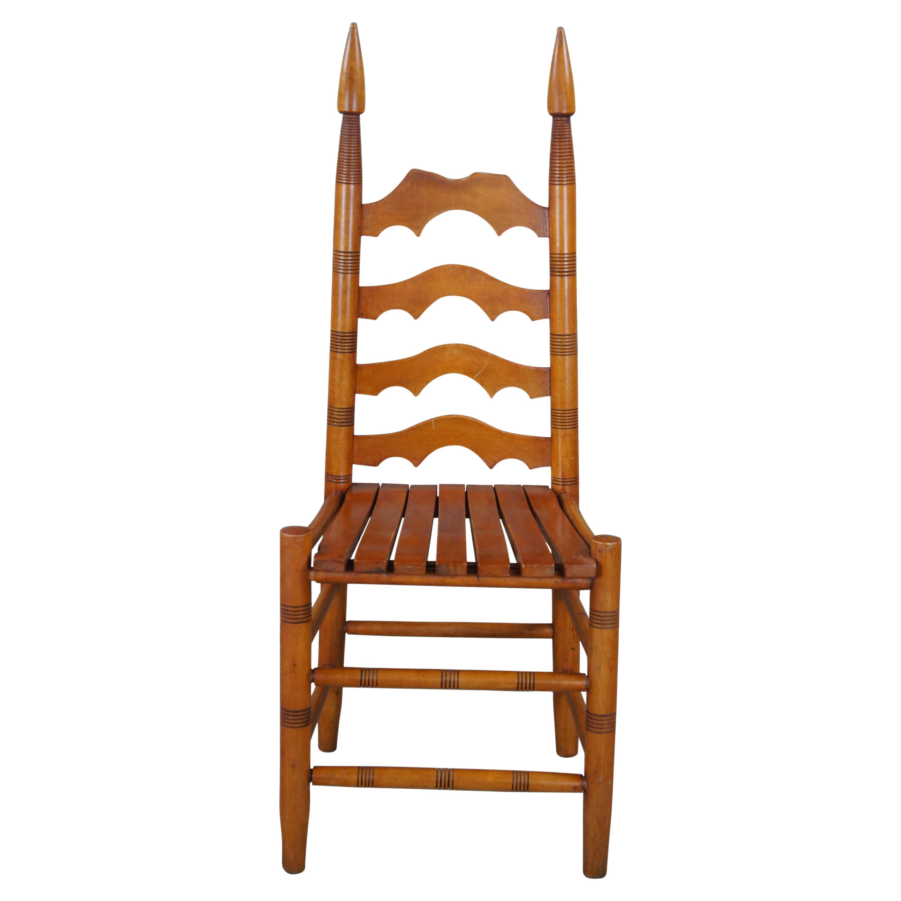 Vintage Shaker Arts & Crafts Oak Ladderback Side Accent Chair For Sale