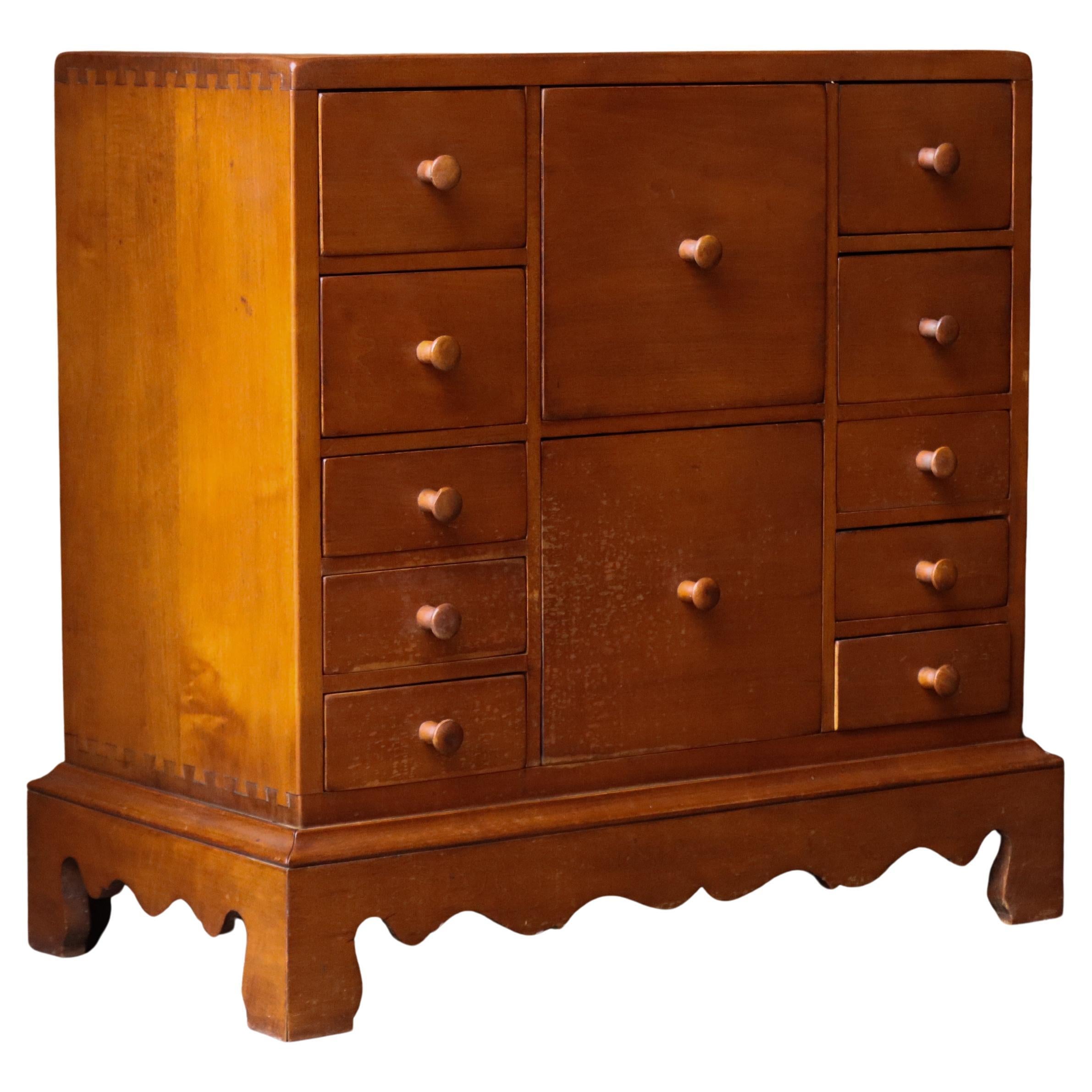 Vintage Shaker Style Apothecary Chest, 1950s