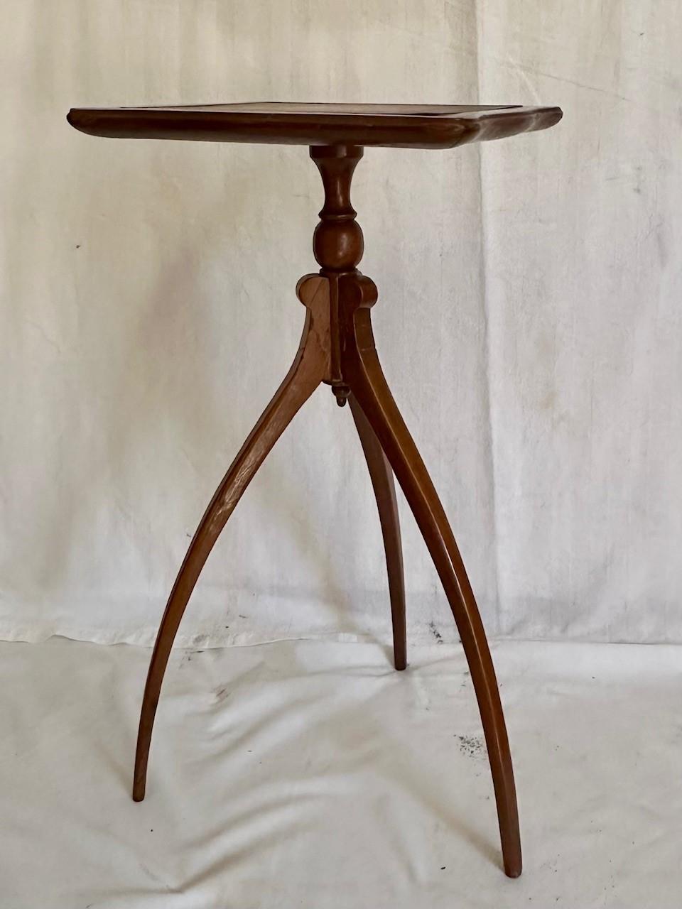 American Vintage Shaker Style Spider Leg Candle Stand. For Sale
