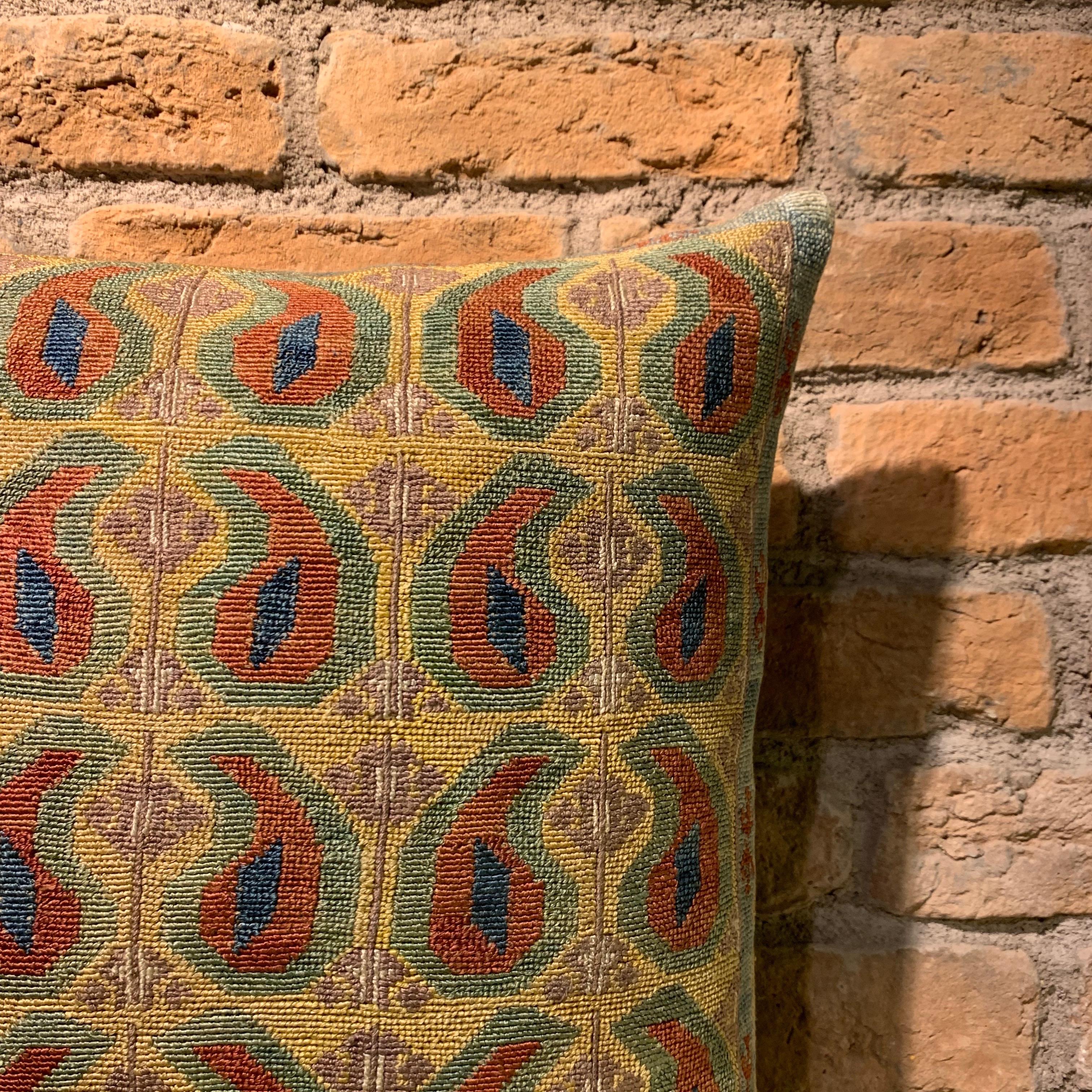 Altro Copricuscino vintage ricamato in seta Shakhrisabz in vendita