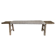 Banc vintage Shandong en orme naturel avec peau de mouton