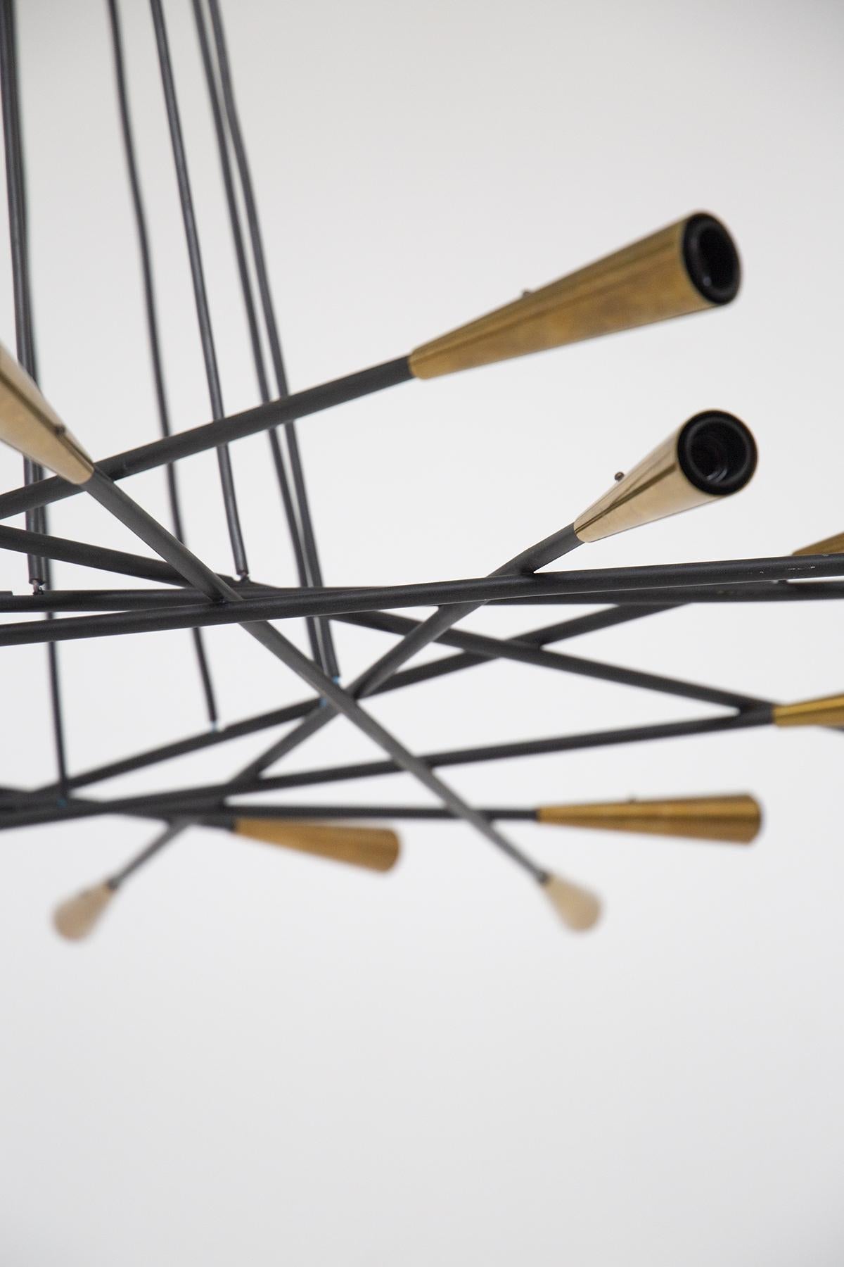 Shanghai-Kronleuchter aus Messing und schwarz lackiertem Messing im Zustand „Gut“ in Milano, IT