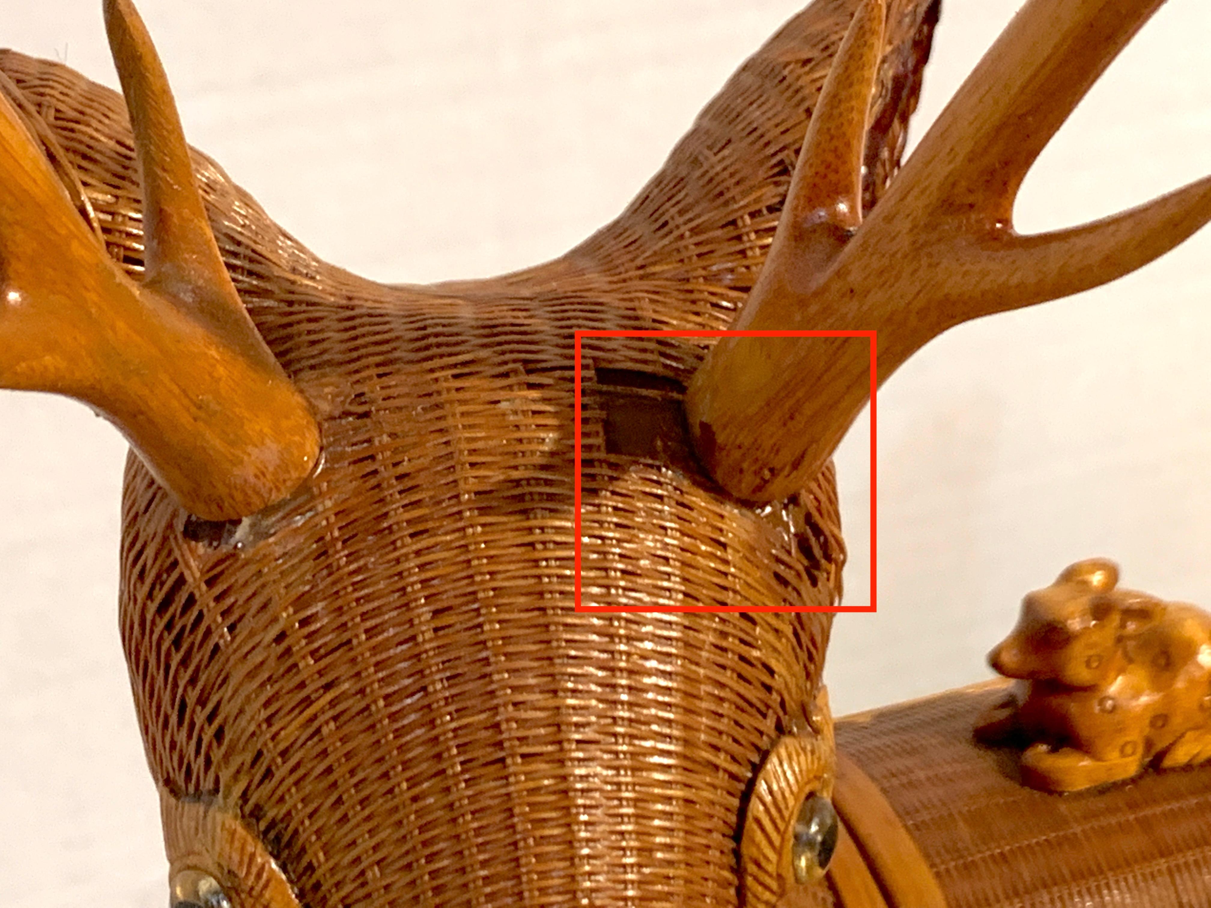 Chinese Vintage Shanghai Woven Rattan and Reed Deer Box For Sale