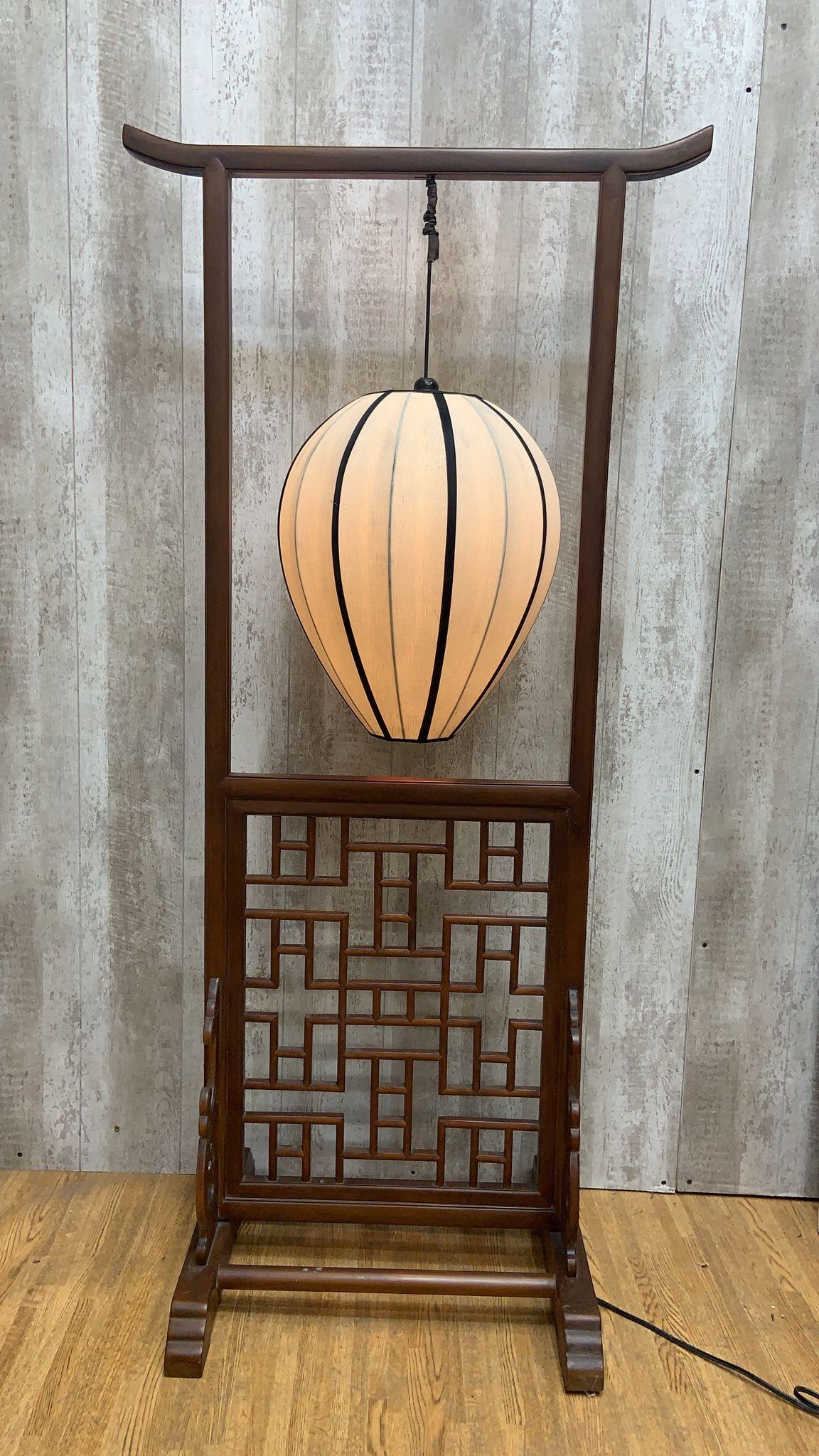 20th Century Vintage Shanxi Province Elm Cream Lantern Floor Lamp For Sale