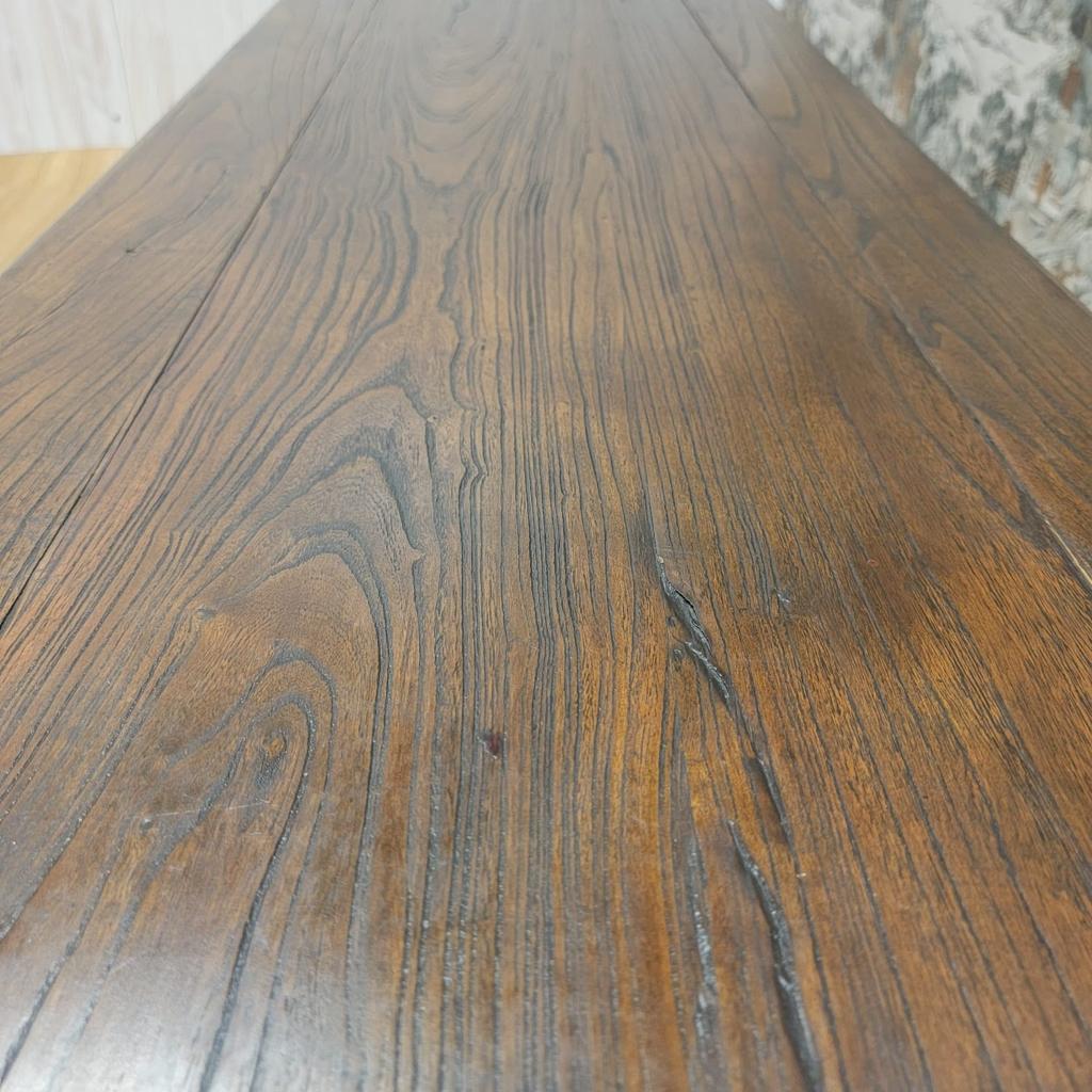 vieille table basse en bois