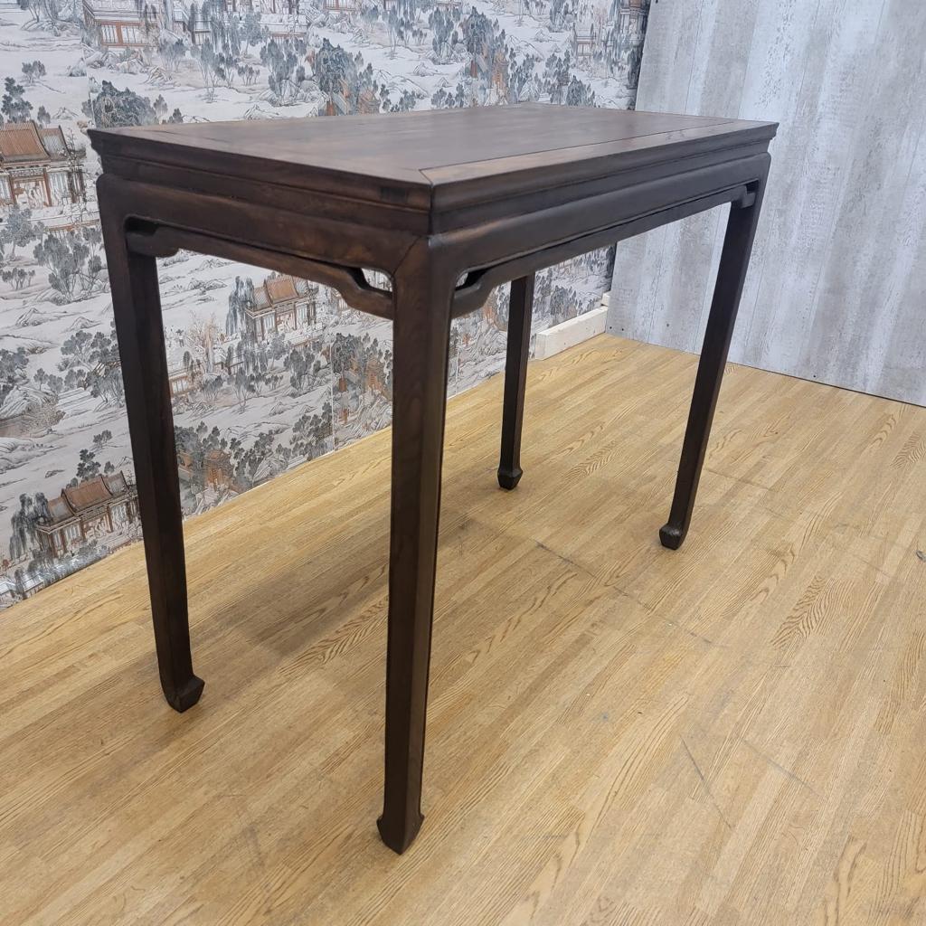 Vintage Shanxi Province Elmwood Side Table Desk In Good Condition For Sale In Chicago, IL