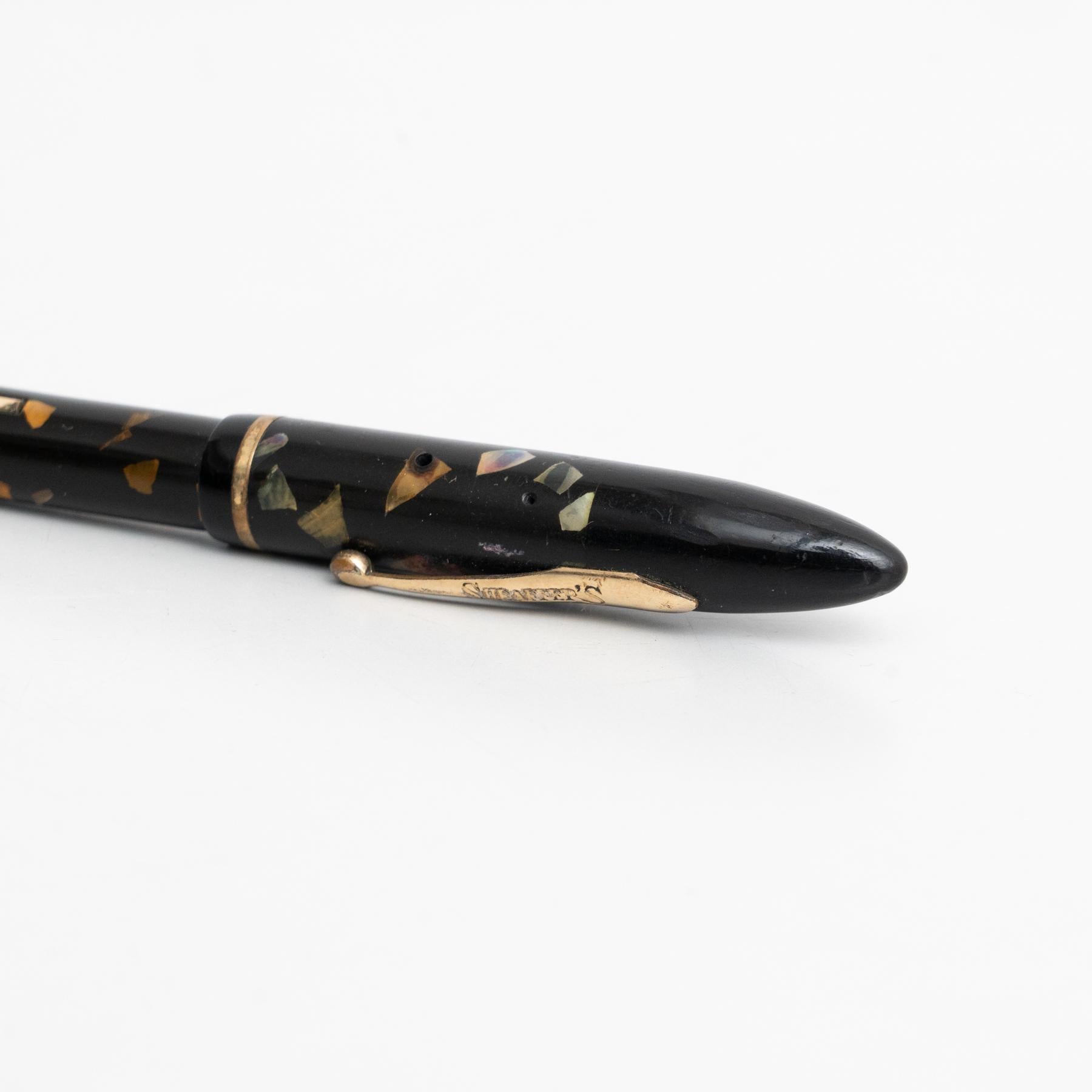 Vintage Sheaffer Fountain Pen, circa 1950 For Sale 3