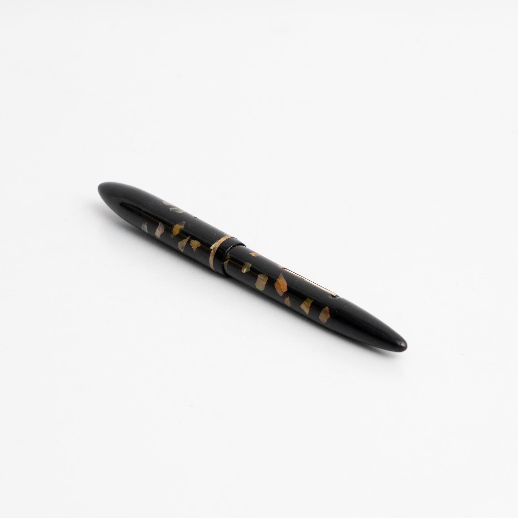 Spanish Vintage Sheaffer Fountain Pen, circa 1950 For Sale