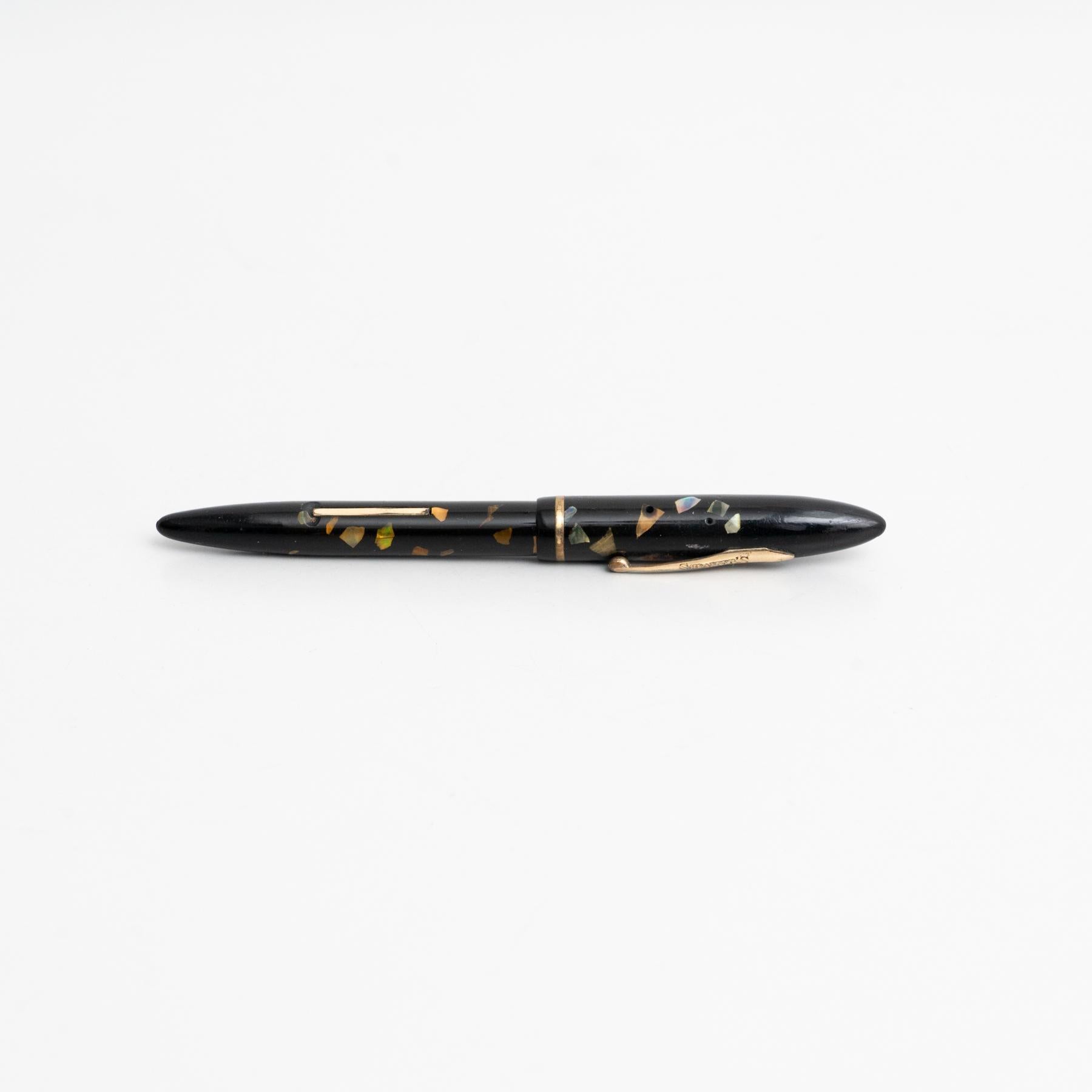 Vintage Sheaffer Fountain Pen, circa 1950 For Sale 2