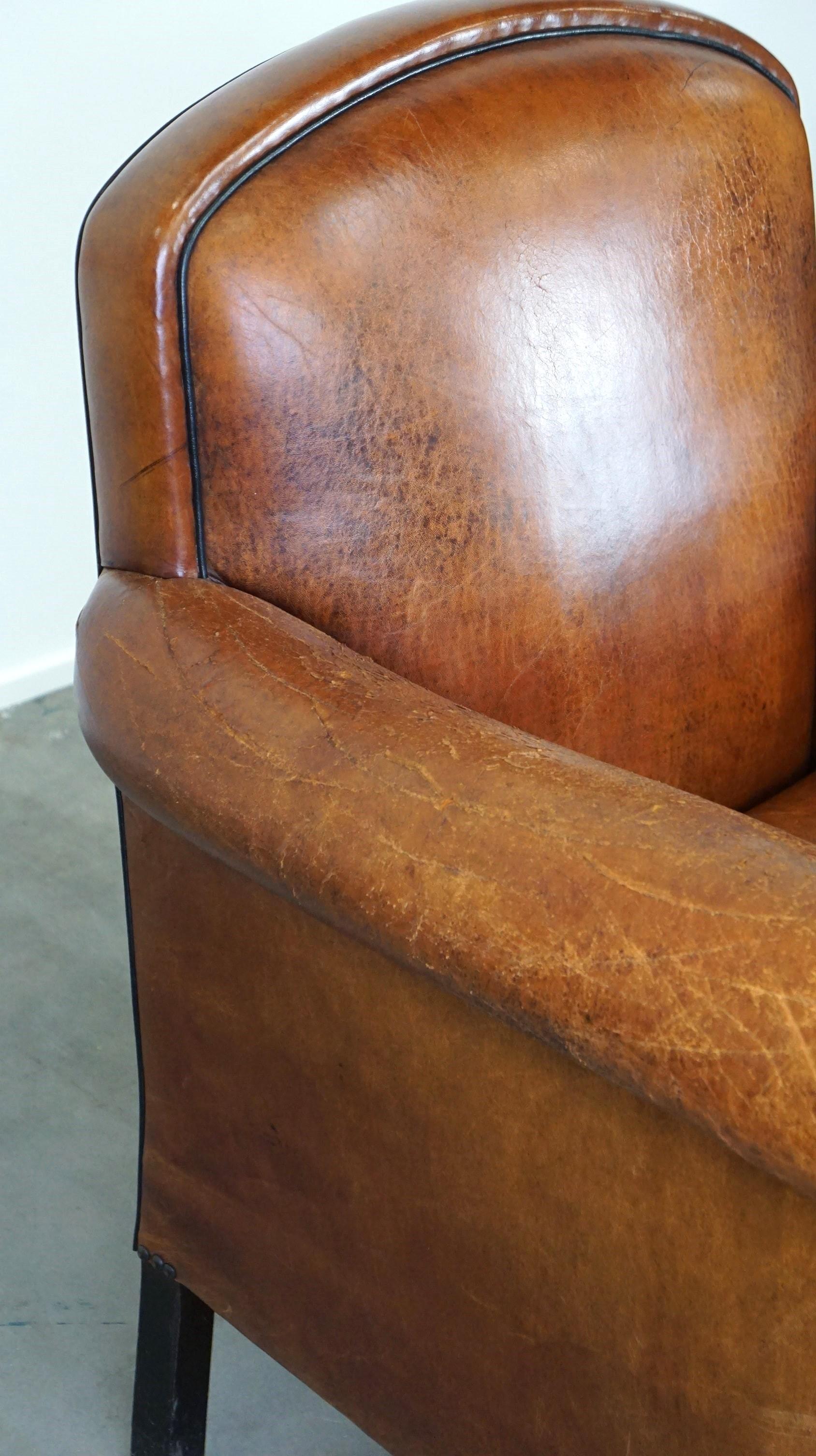 Vintage sheep leather armchair/design armchair with a beautiful look For Sale 2