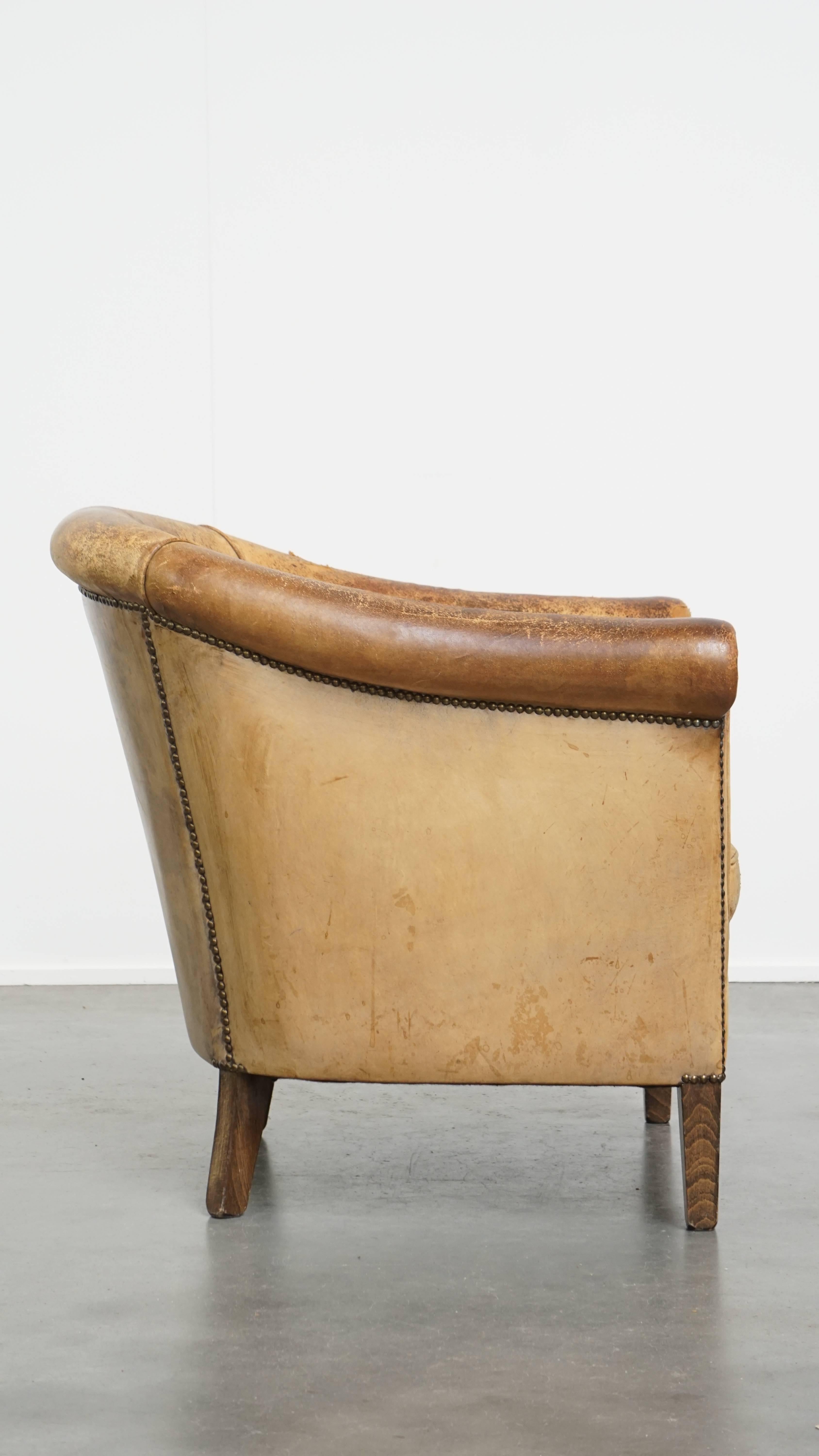 Vintage Schafsfell Clubsessel (Klassisch-römisch) im Angebot