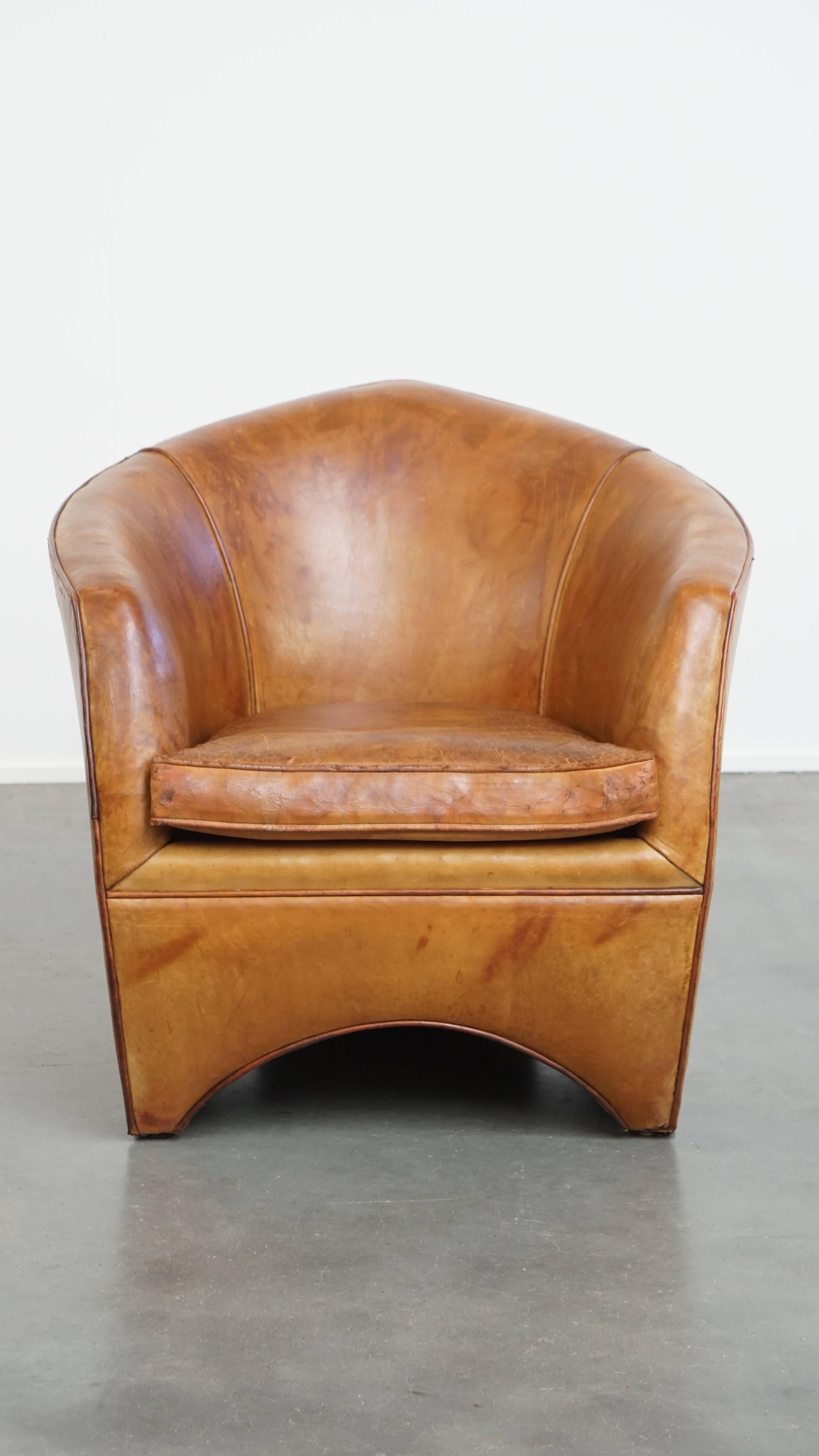 Angeboten wird dieser tolle, einzigartige Vintage-Sessel im Schafsfell-Design von Bart van Bekhoven.

Ein einzigartiger Fund für Liebhaber! Dieser großartige und zeitlose Sessel im Vintage-Design des niederländischen Designers Bart van Bekhoven ist