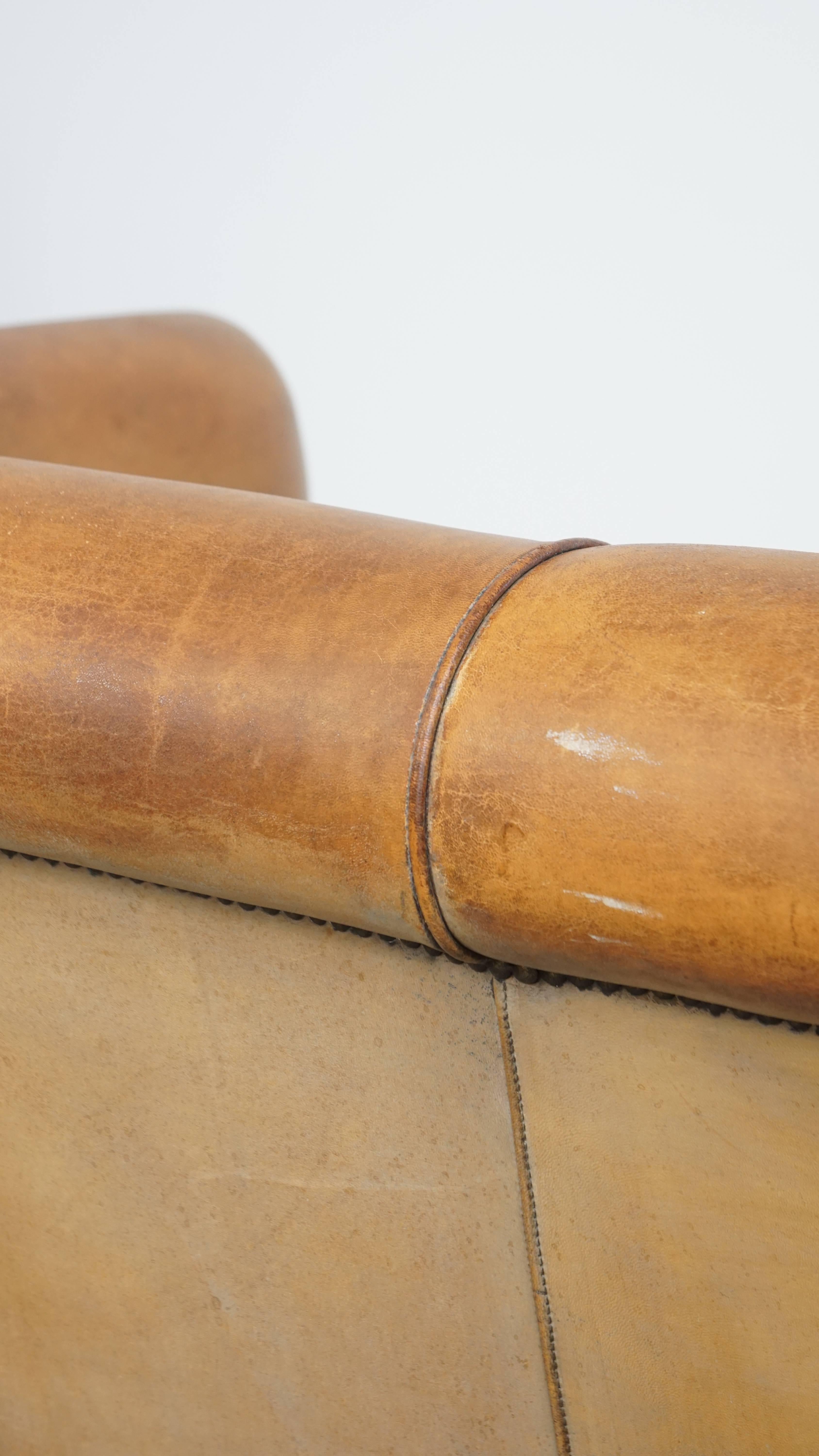 Vintage 2-Sitzer-Sofa aus Schafsleder im englischen Stil im Angebot 9