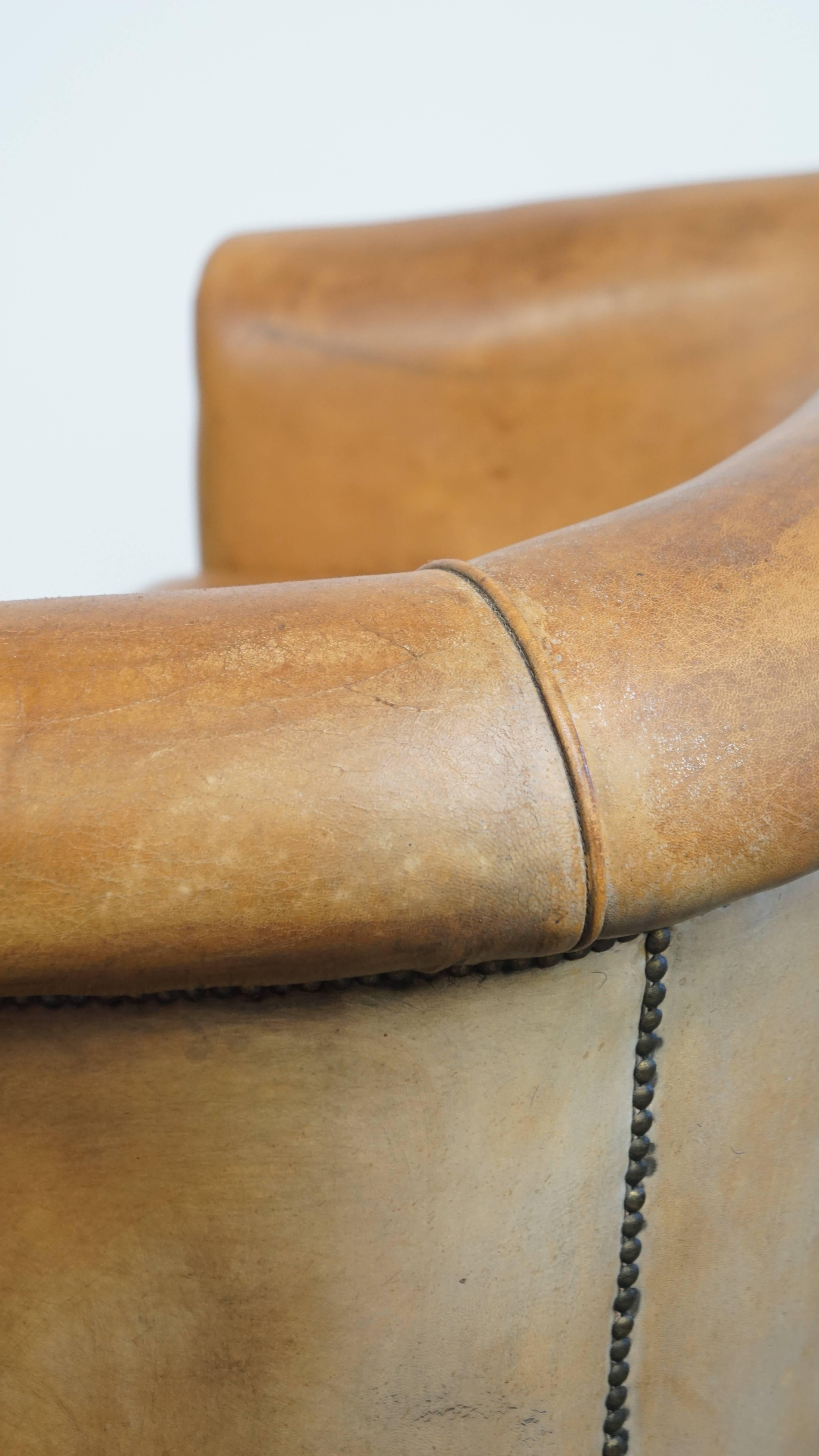 Vintage 2-Sitzer-Sofa aus Schafsleder im englischen Stil im Angebot 11