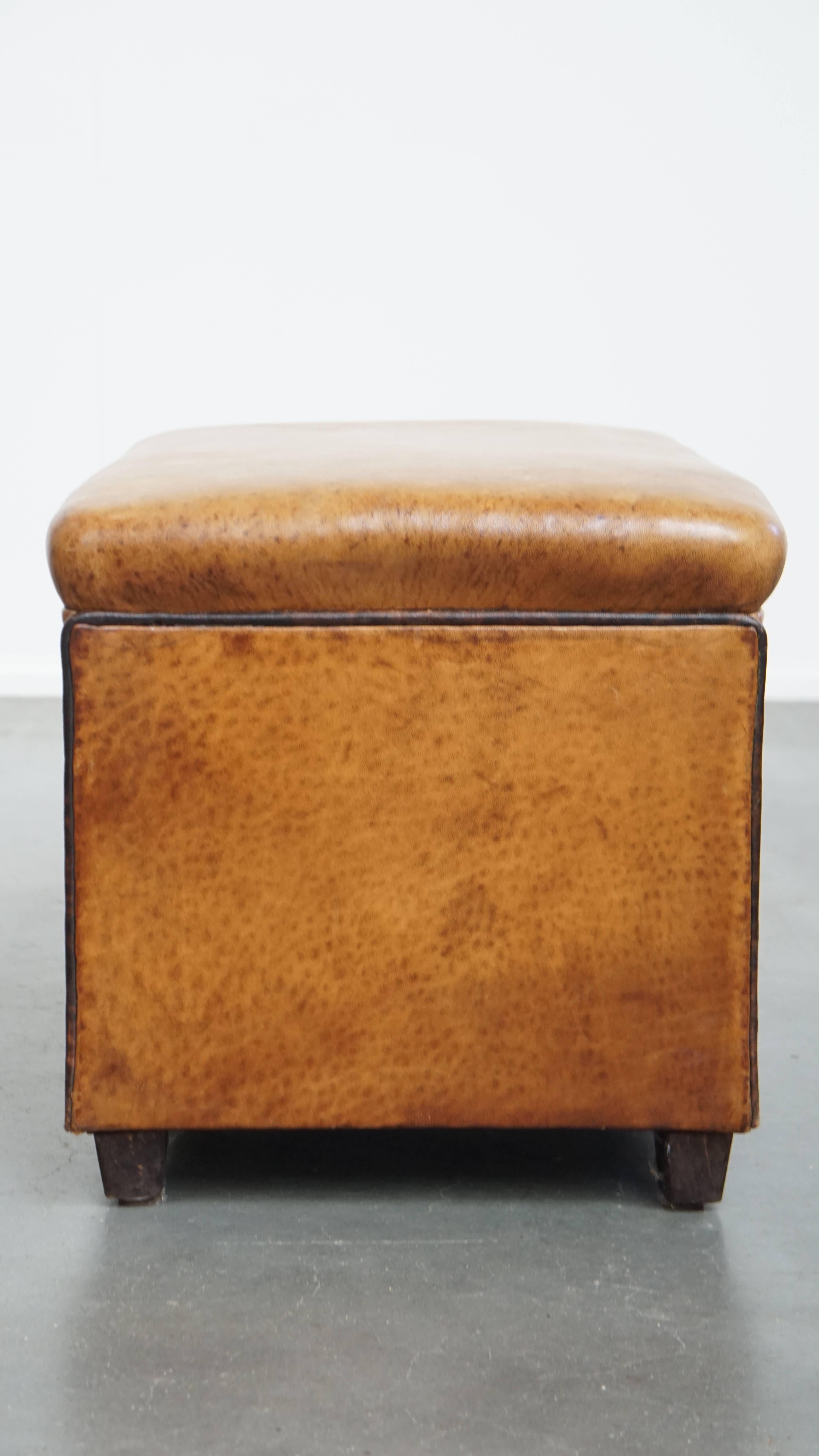 Vintage Sheepskin Leather Designer Ottoman by Bart van Bekhoven In Good Condition For Sale In Harderwijk, NL