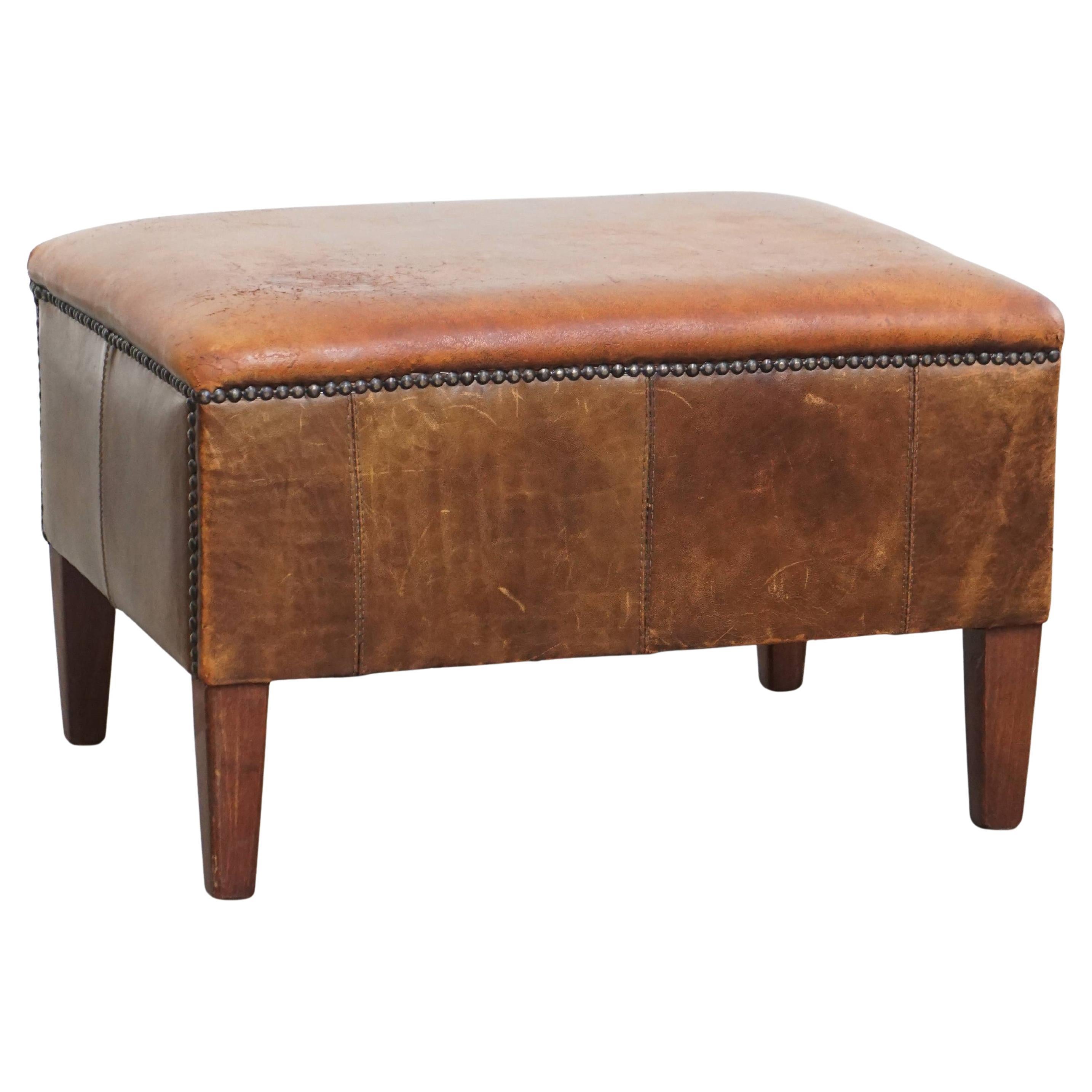 Otomana vintage de piel de oveja