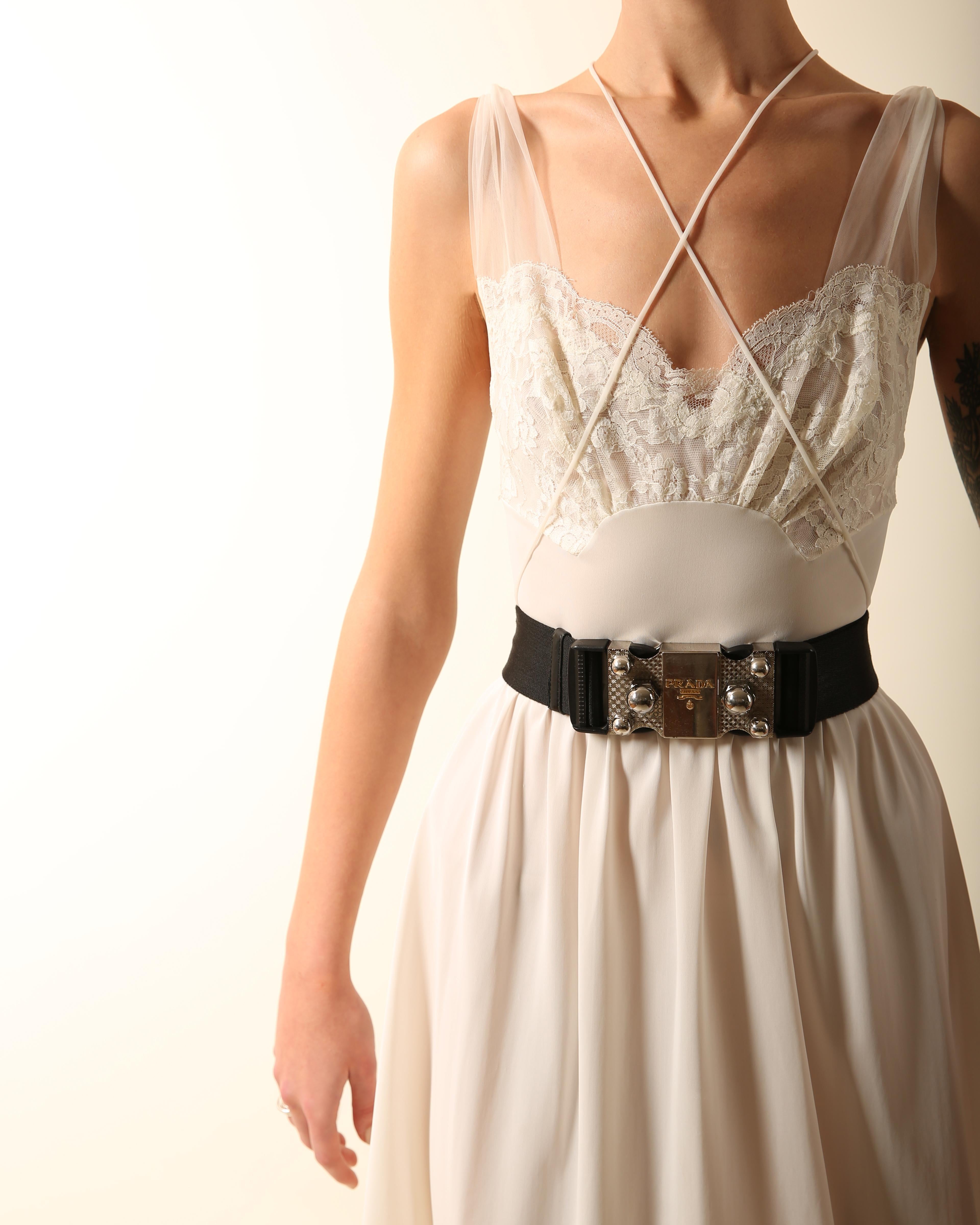 Elfenbeinweißes, durchsichtiges Midi-Nachtkleid aus Spitze im Hochzeitsstil mit Slip- Gewänder im Angebot 7