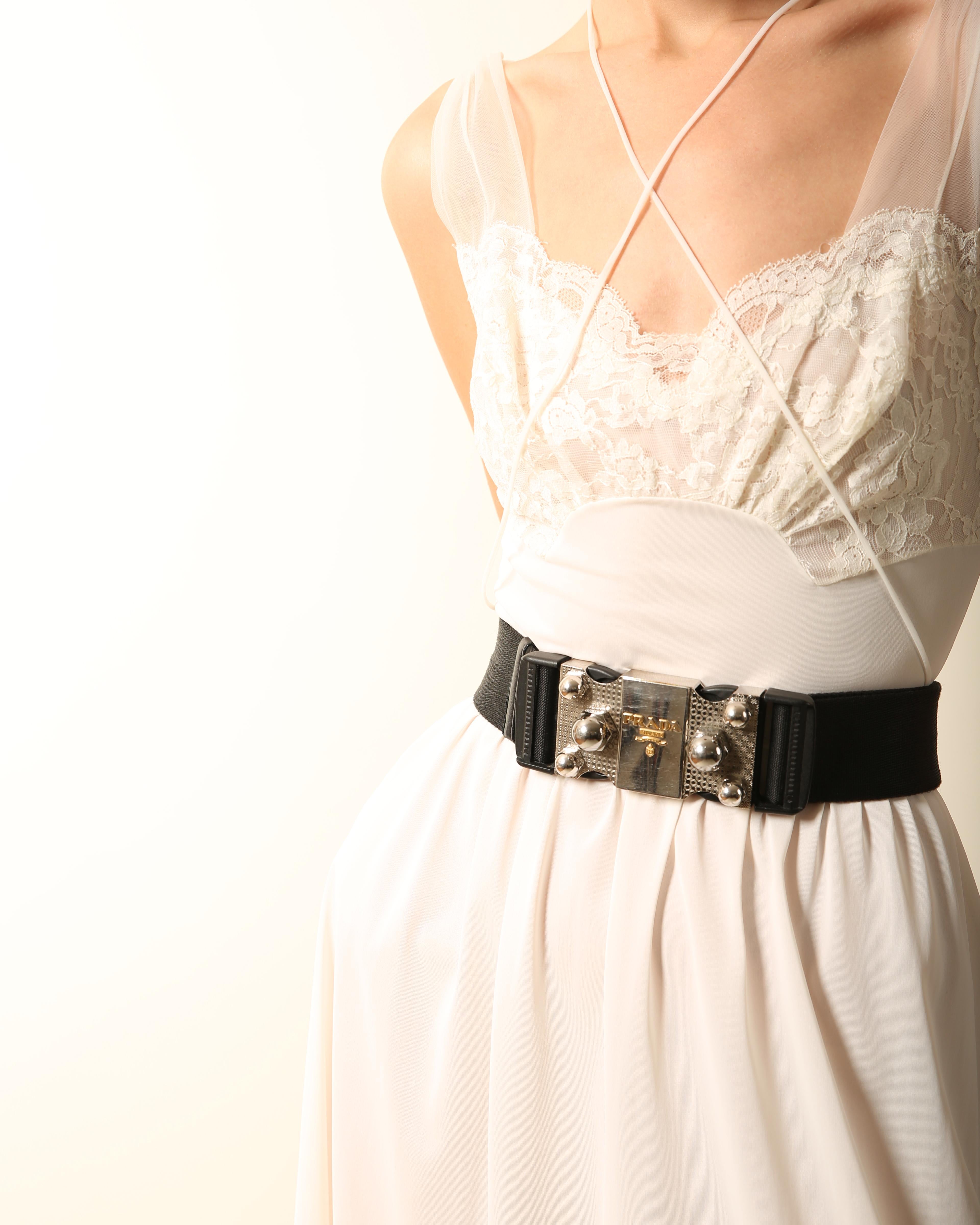 Elfenbeinweißes, durchsichtiges Midi-Nachtkleid aus Spitze im Hochzeitsstil mit Slip- Gewänder im Angebot 8