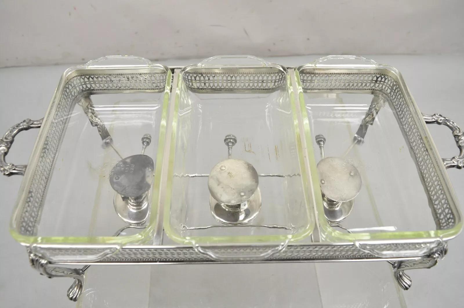 Vintage Sheffield Silver Co Silver Plated 3 Burner Warming Triple Chafing Dish In Good Condition For Sale In Philadelphia, PA
