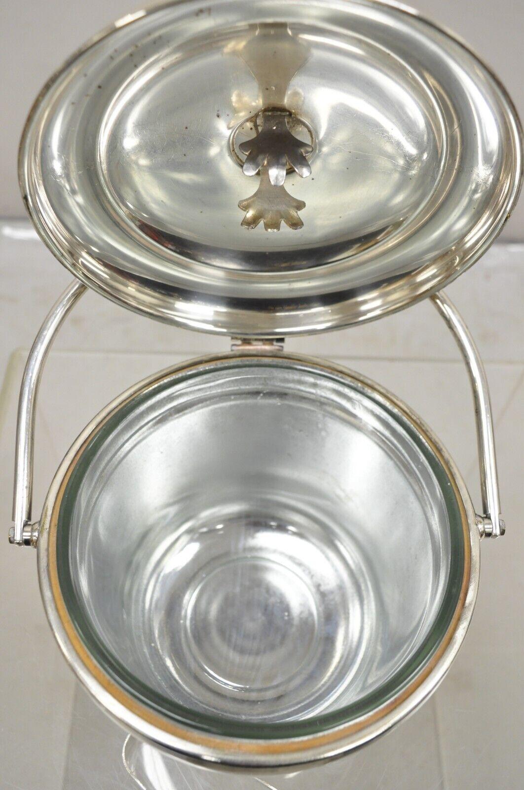 Mid-Century Modern Sheffield Silver Co. Seau à glace en métal argenté avec couvercle à charnière réticulée en vente