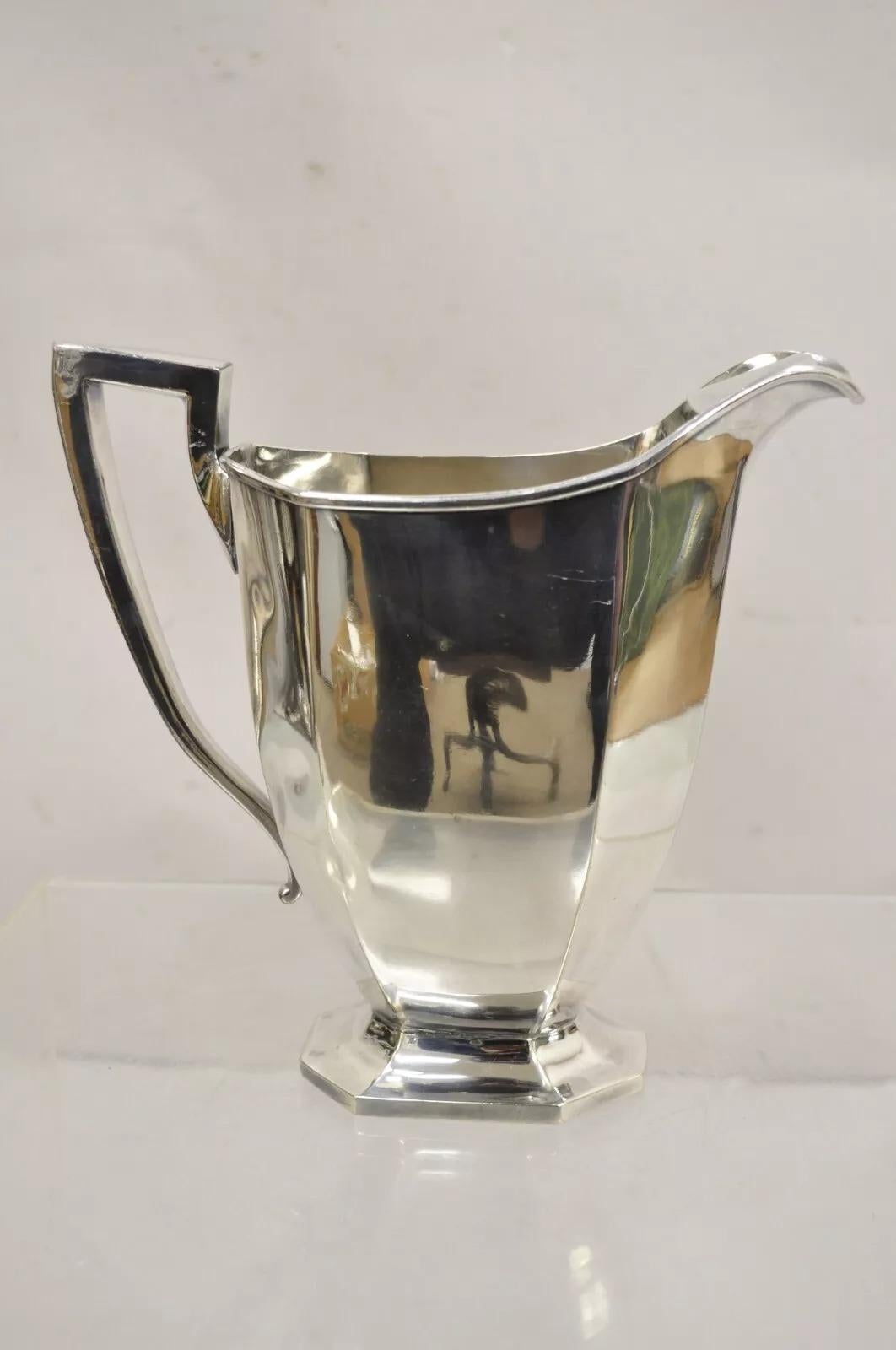 Vintage Sheffield USA Art Deco Silver Plated Water Pitcher en venta 5