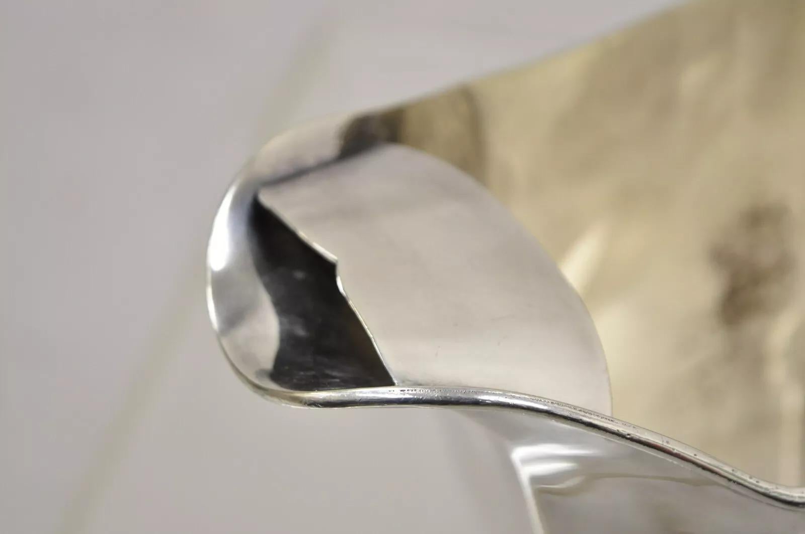 Vintage Sheffield USA Art Deco Silver Plated Water Pitcher Art Decó en venta