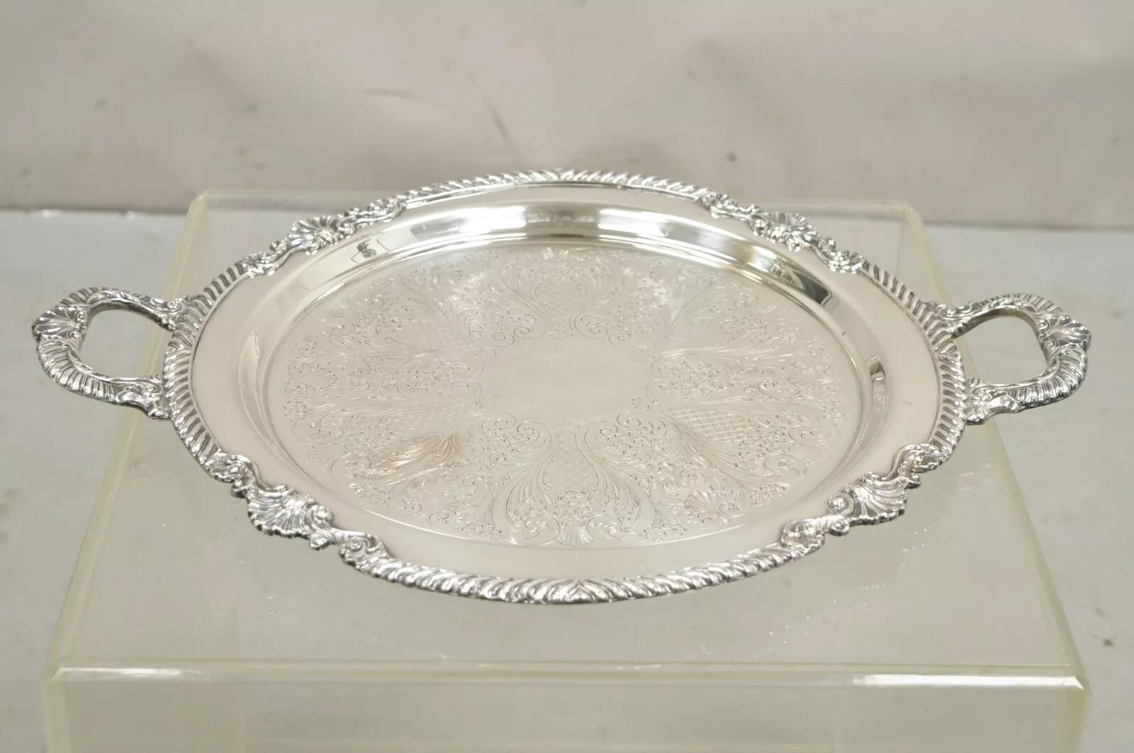 Bandeja redonda con dos asas chapada en plata de estilo victoriano Vintage Sheffield en venta 4
