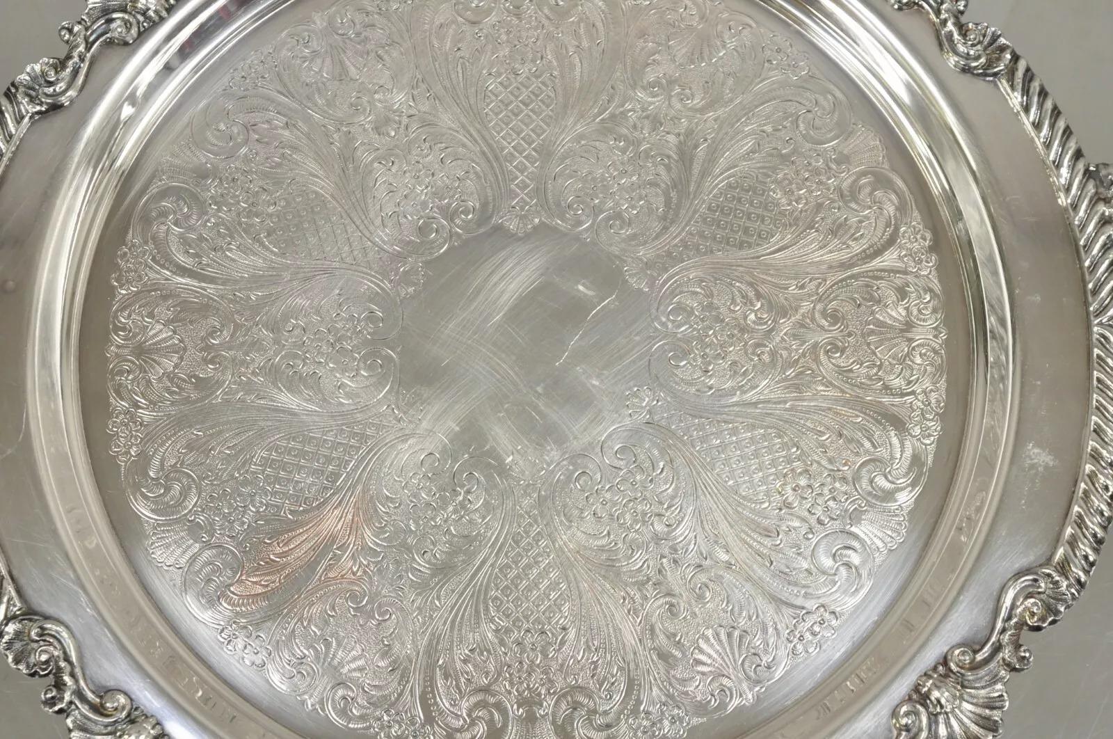 Bandeja redonda con dos asas chapada en plata de estilo victoriano Vintage Sheffield Desconocido en venta