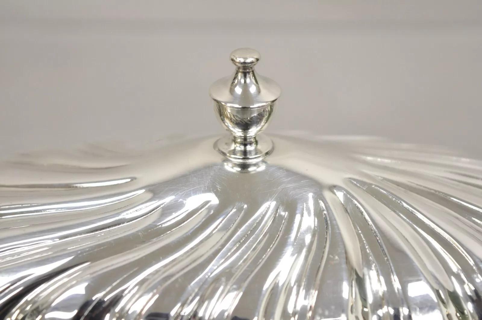 Plato para Mantequilla Cubierta en Espiral Estilo Victoriano de Sheffield Vintage siglo XX en venta