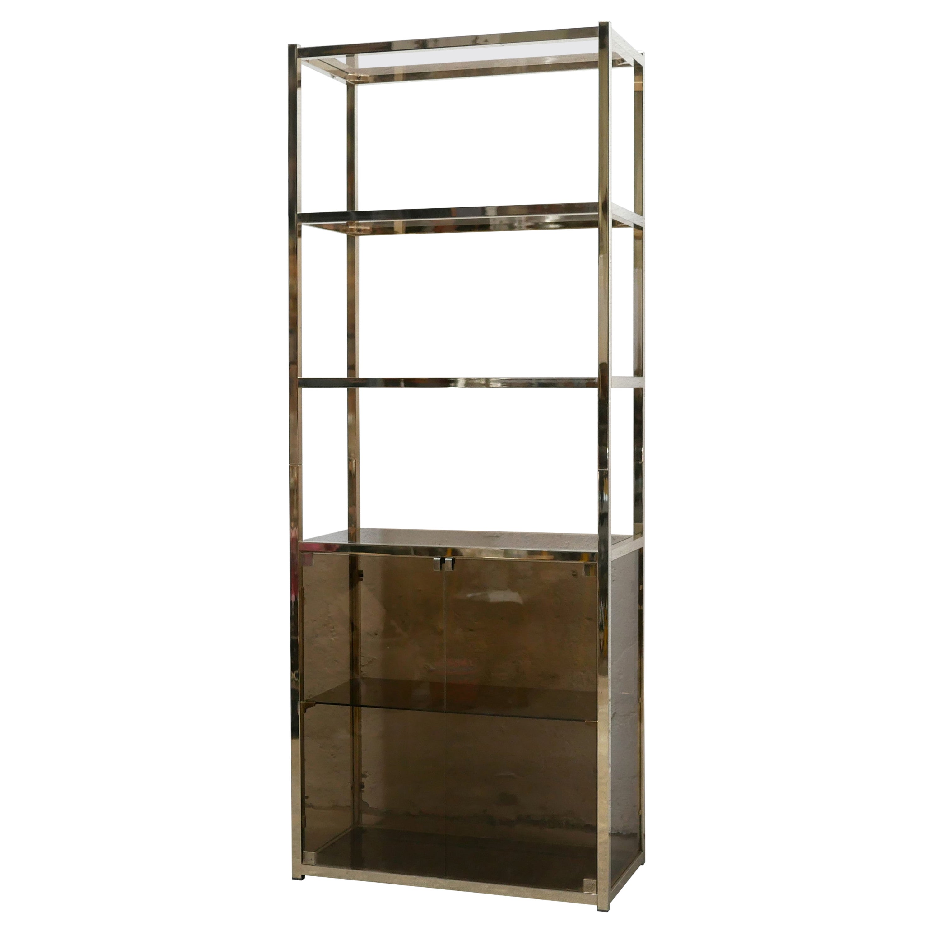 Bibliothèque à étagères vintage en laiton et verre fumé