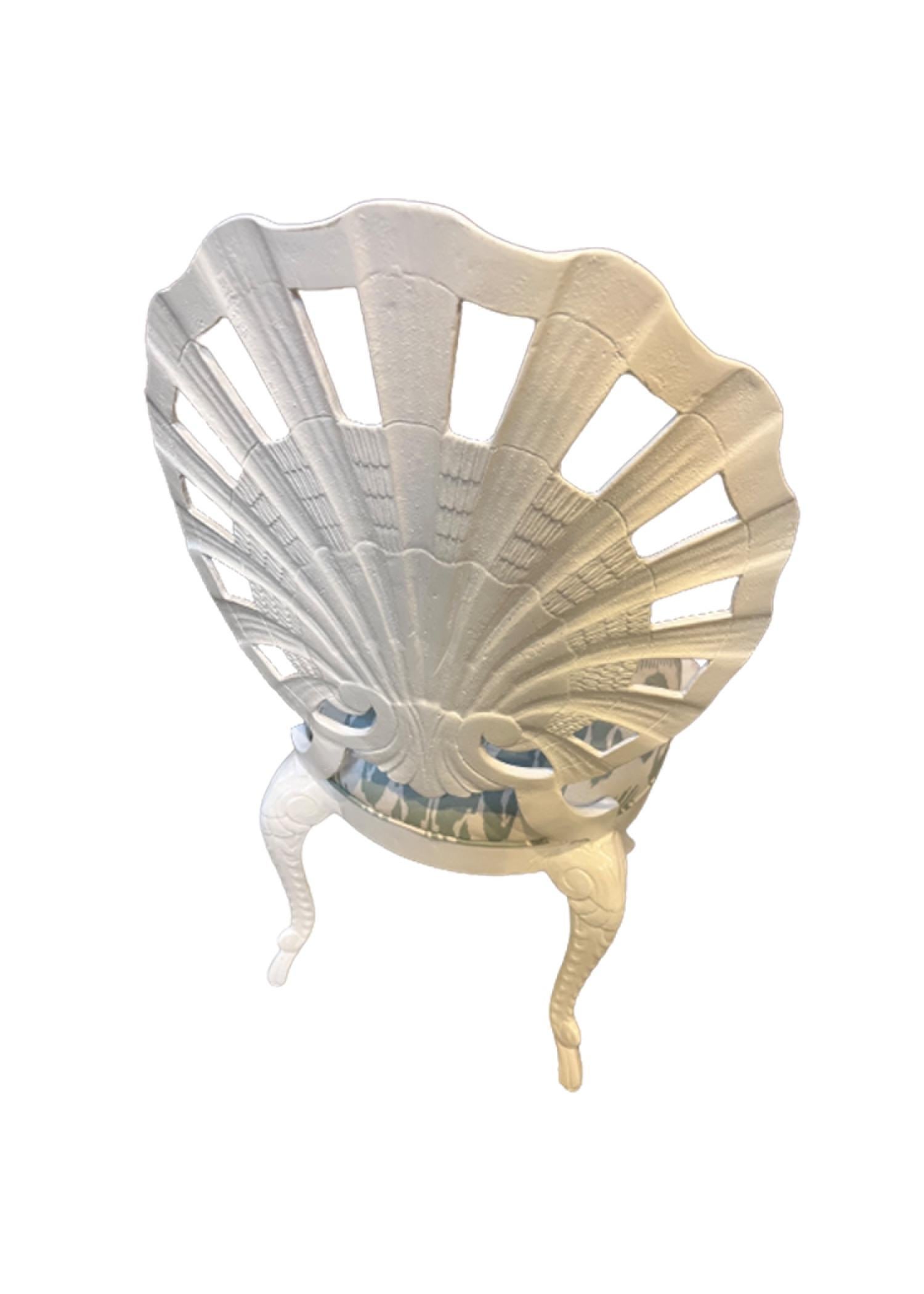 Vintage Shell zurück Midcentury Grotto Stuhl (20. Jahrhundert) im Angebot