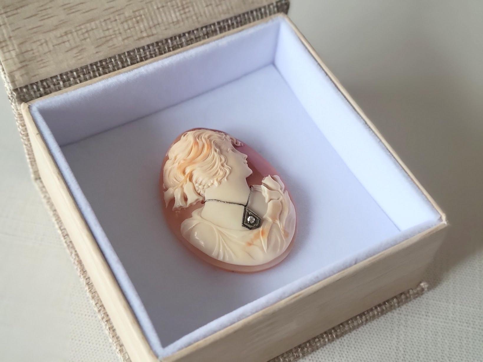 Vintage Shell Cameo with Diamond For Sale 2