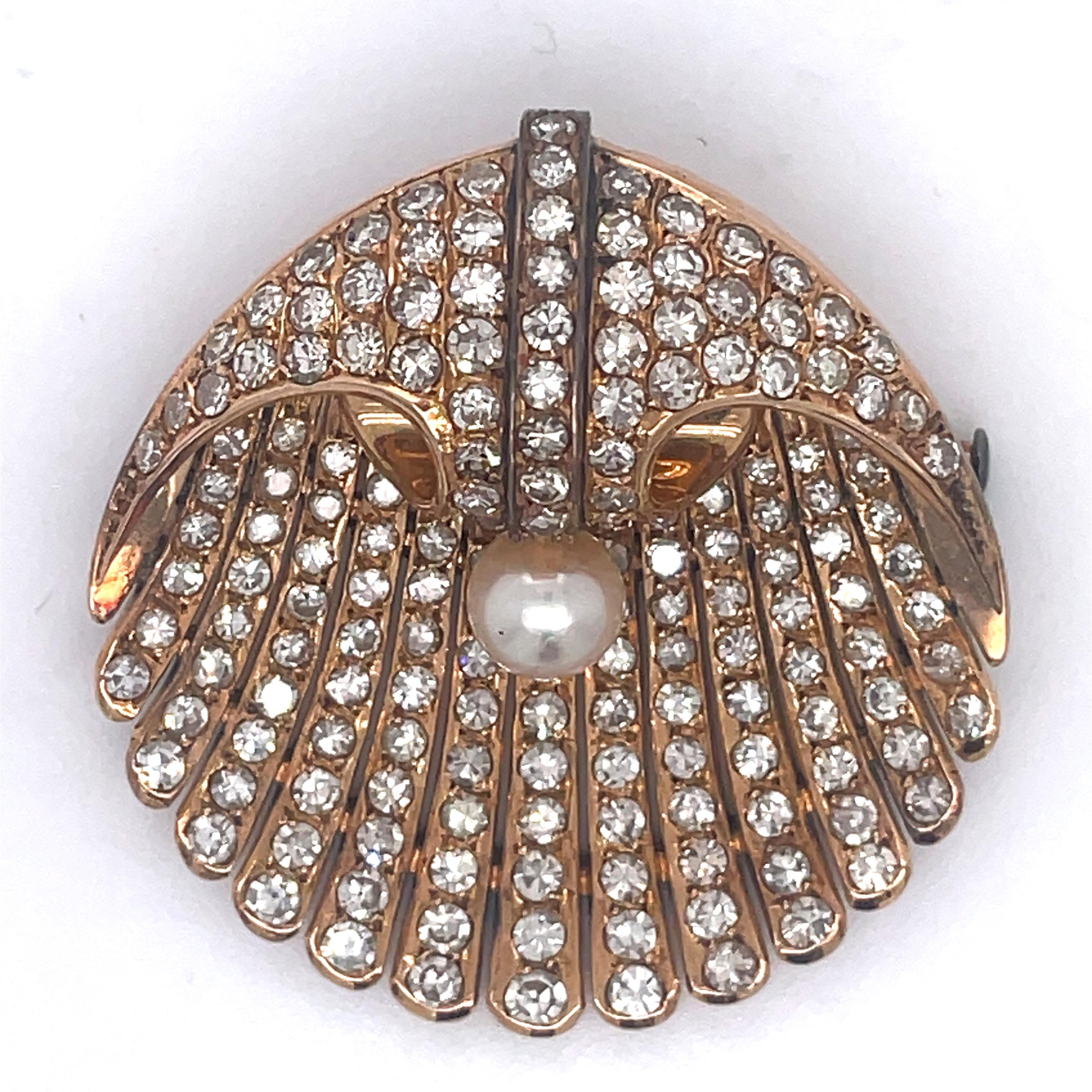 Victorian Vintage Shell Shape Brooch- 3.5ct Diamonds & White Pearl & 14k Rose Gold Brooch For Sale