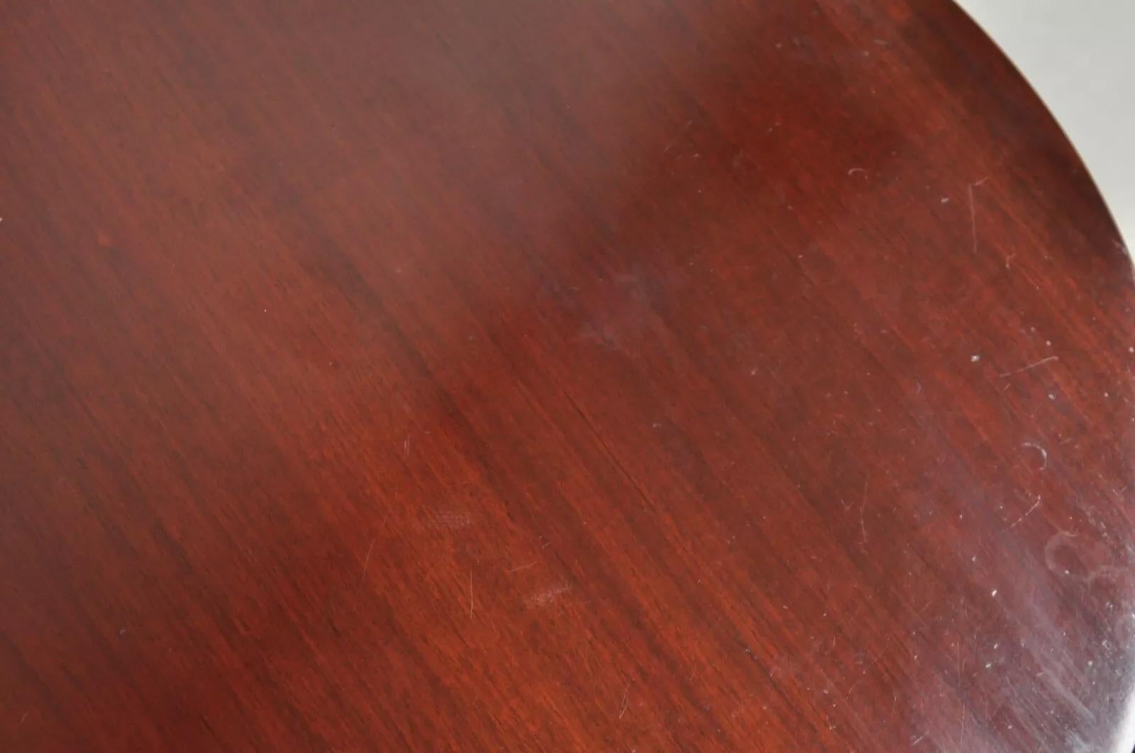 Table à thé d'appoint Sheridan de style fédéral en bois d'acajou avec plateau basculant en vente 1