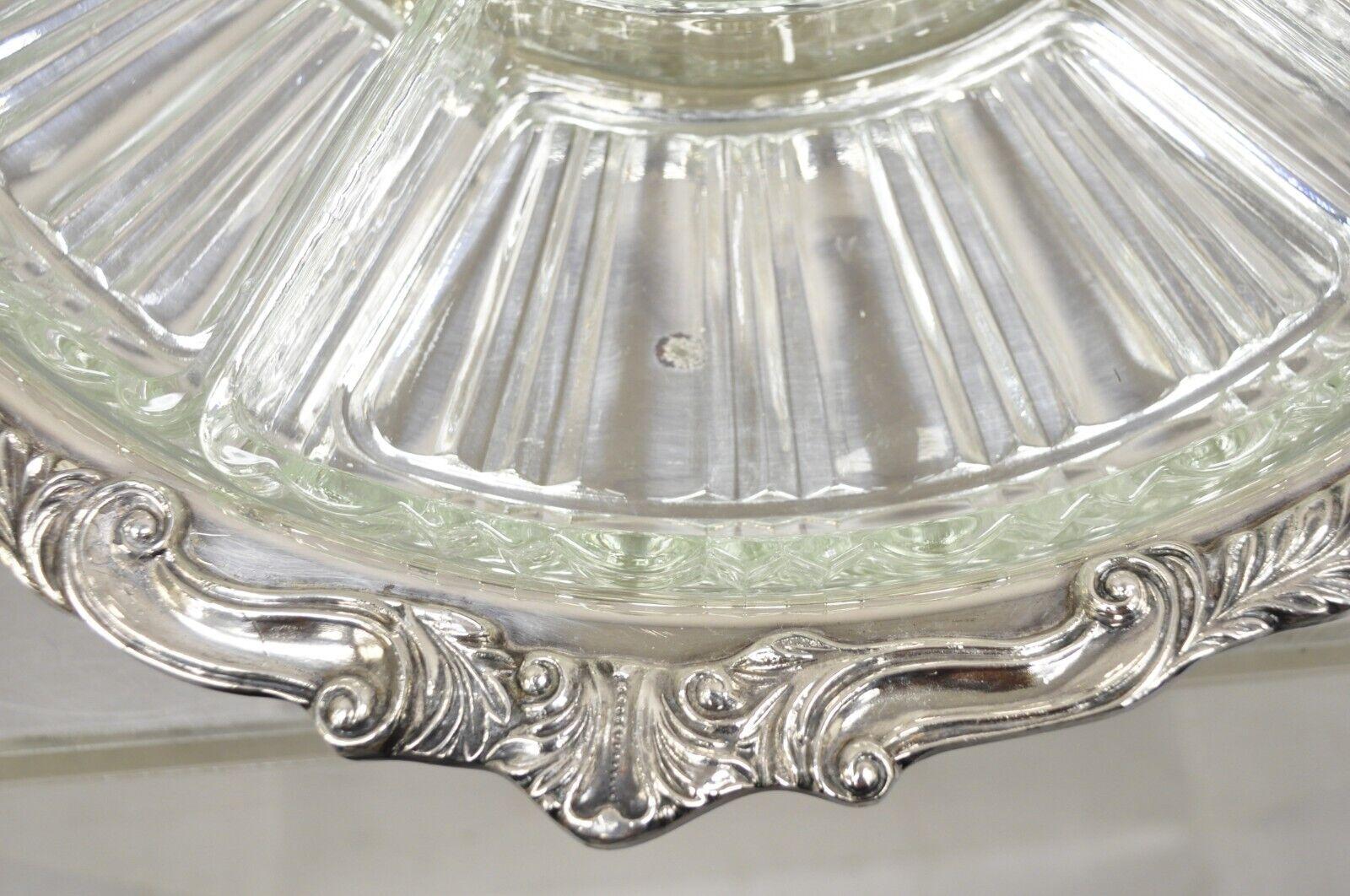 Vintage Sheridan Silver Plated Lazy Susan Revolving Serving Party Platter Tray In Good Condition For Sale In Philadelphia, PA