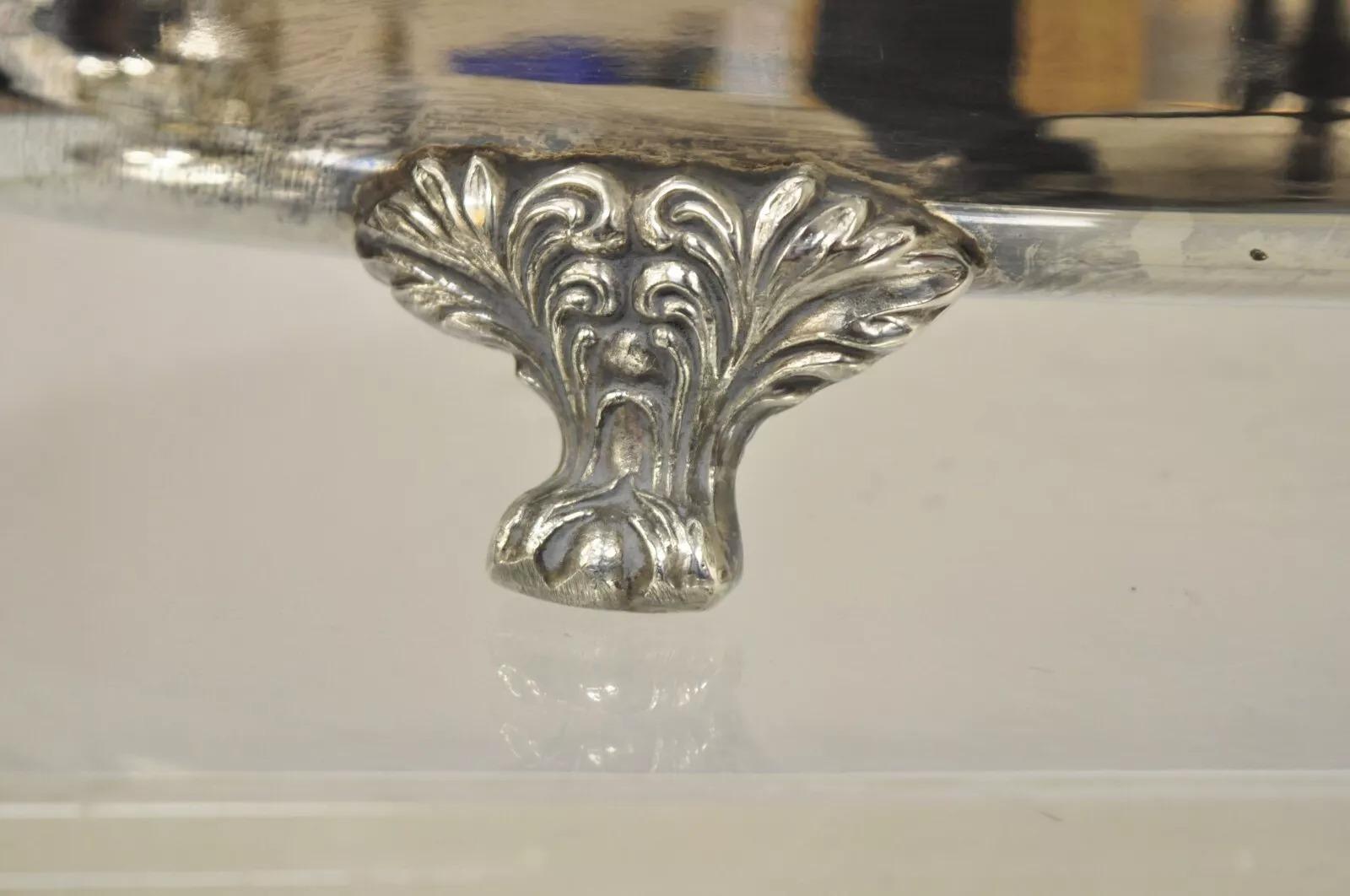 Inconnu Plat de service ovale de style victorien Sheridan plaqué argent en vente