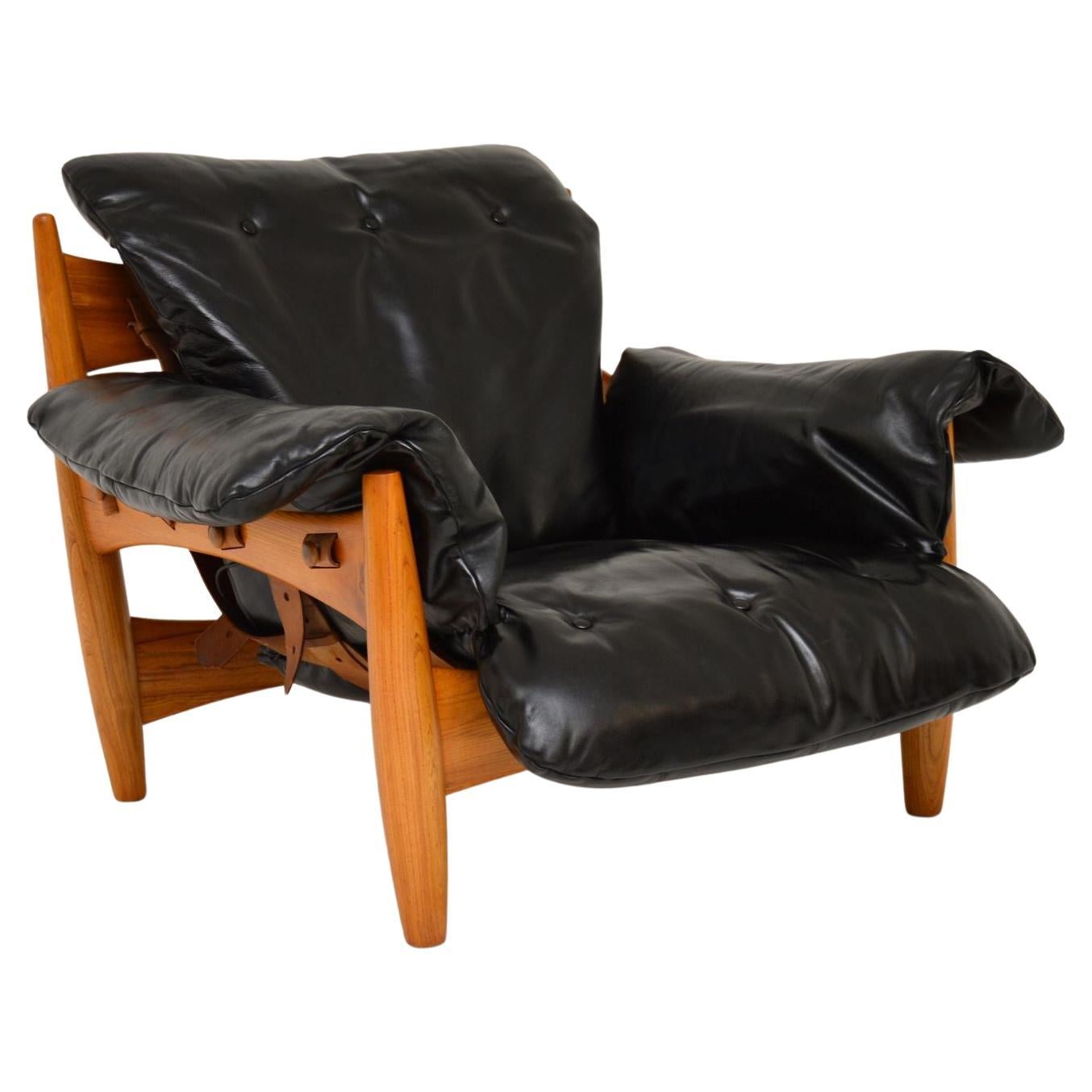 Vintage “Sheriff” Leather Armchair by Sergio Rodrigues for ISA