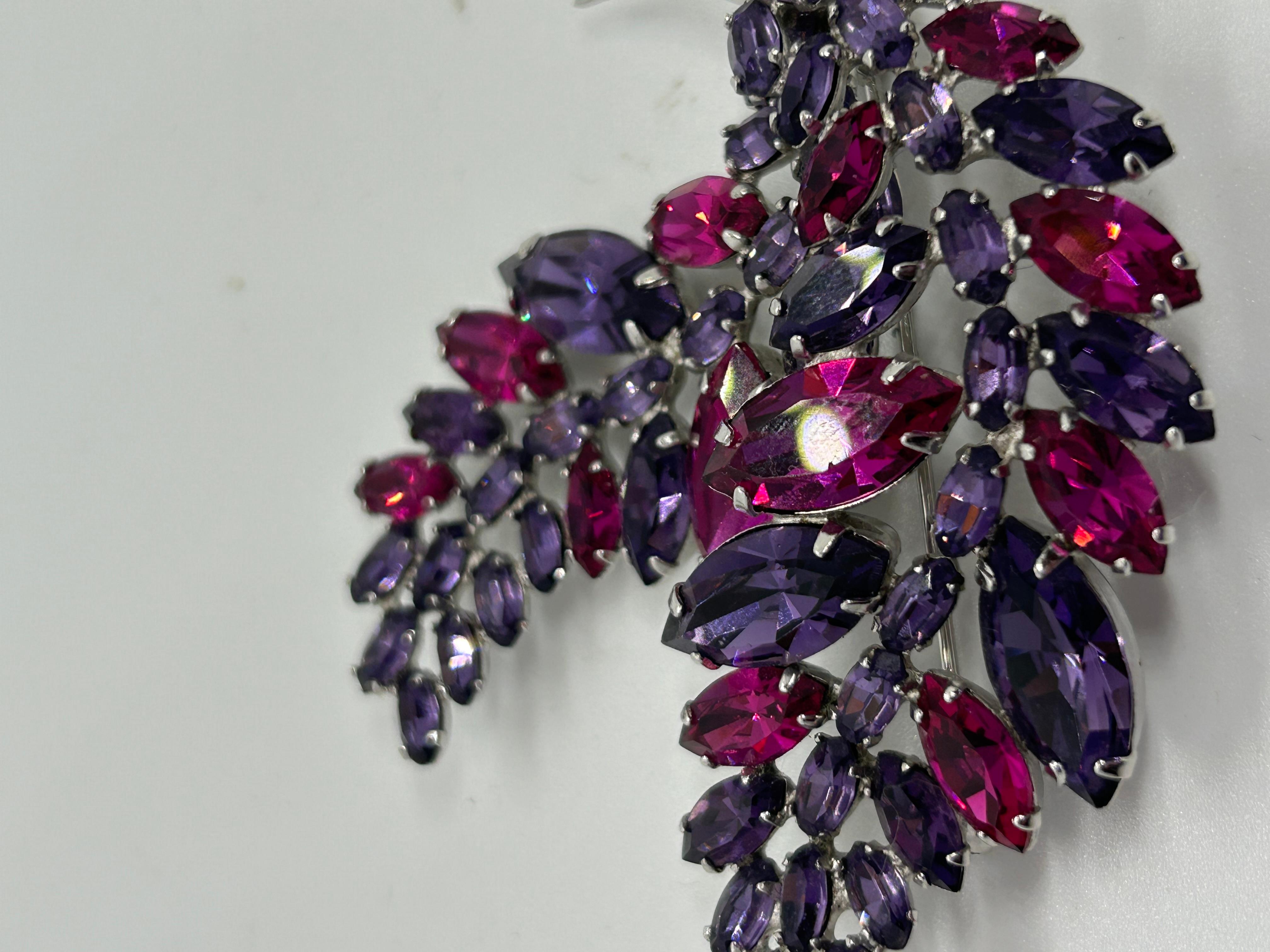 Women's Vintage Sherman pink crystal brooch