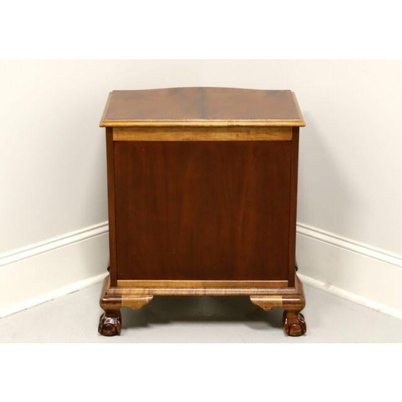 SHERRILL Chippendale Style Flame Mahogany Nightstand Bedside Chest In Good Condition In Charlotte, NC
