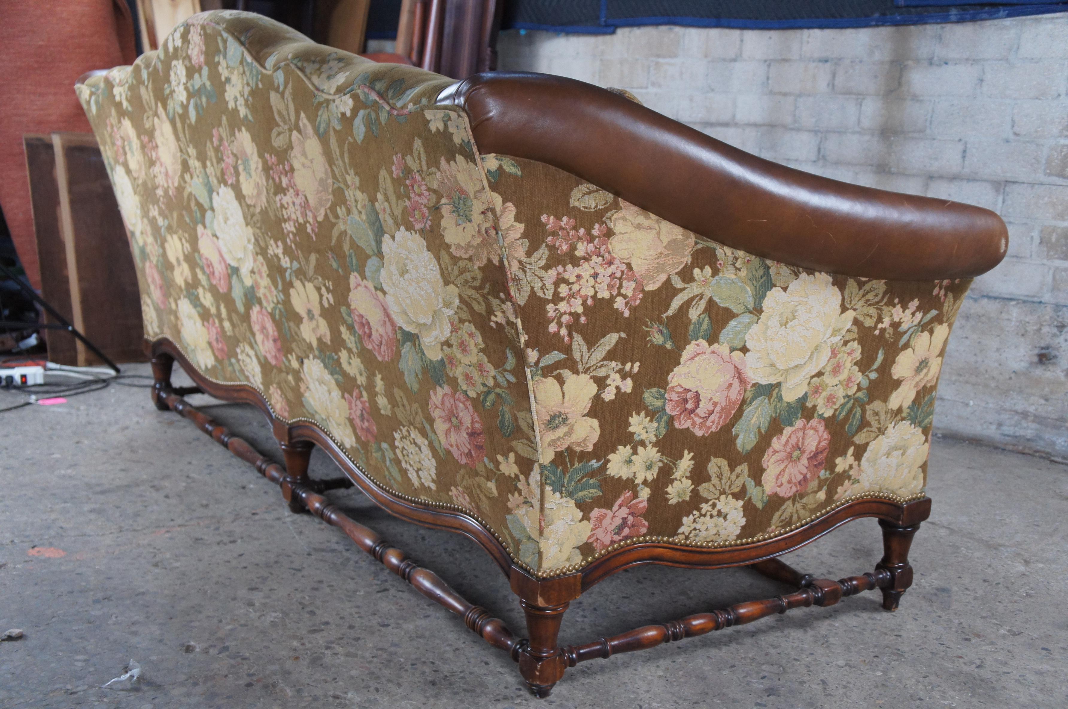 Vintage Sherrill Chippendale Style Mahagoni & Leder Floral Upholstering Sofa im Angebot 9