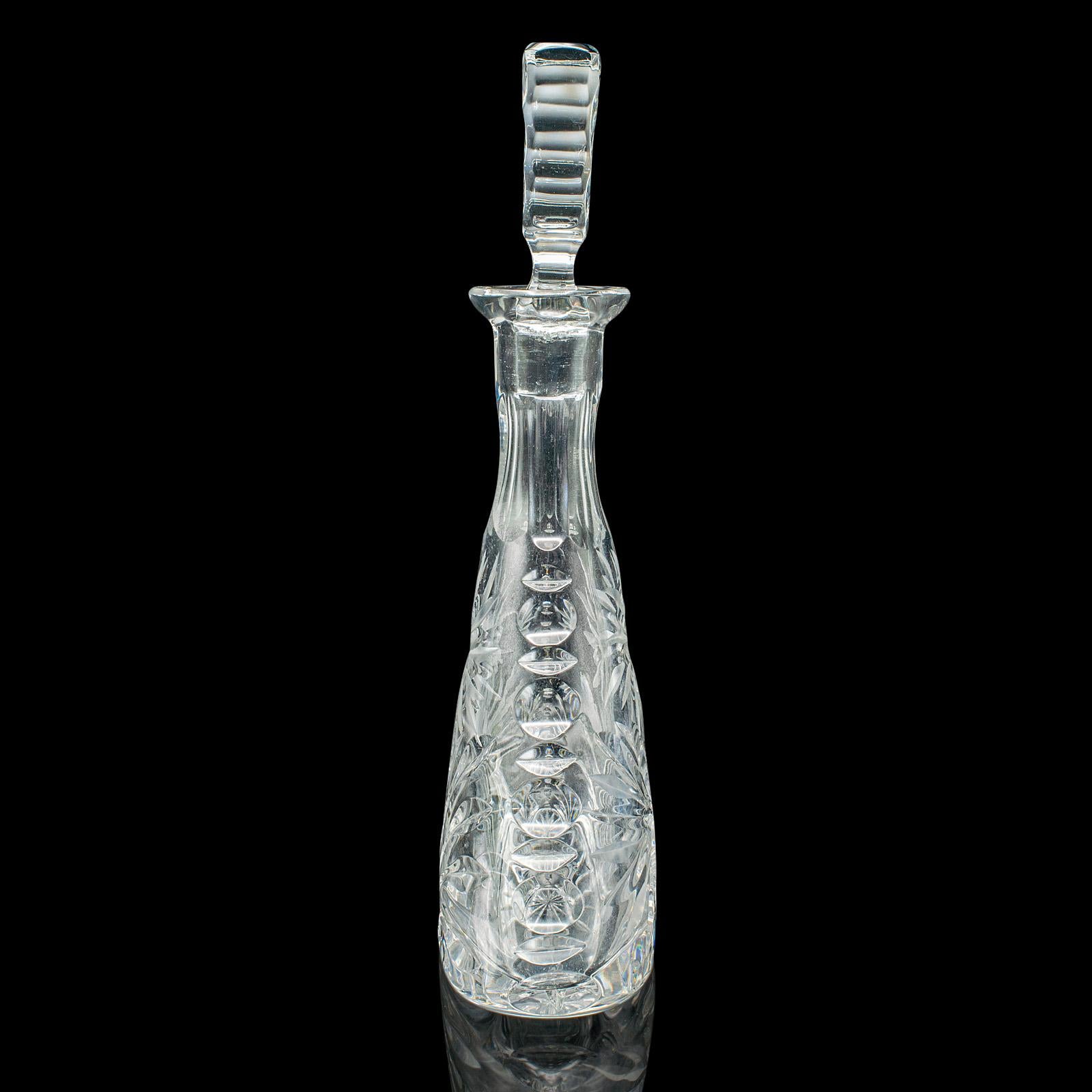 Decantador de Jerez Vintage, Inglés, Cristal Tallado, Recipiente para Aguardiente, Vino, C.1970 en Bueno estado para la venta en Hele, Devon, GB