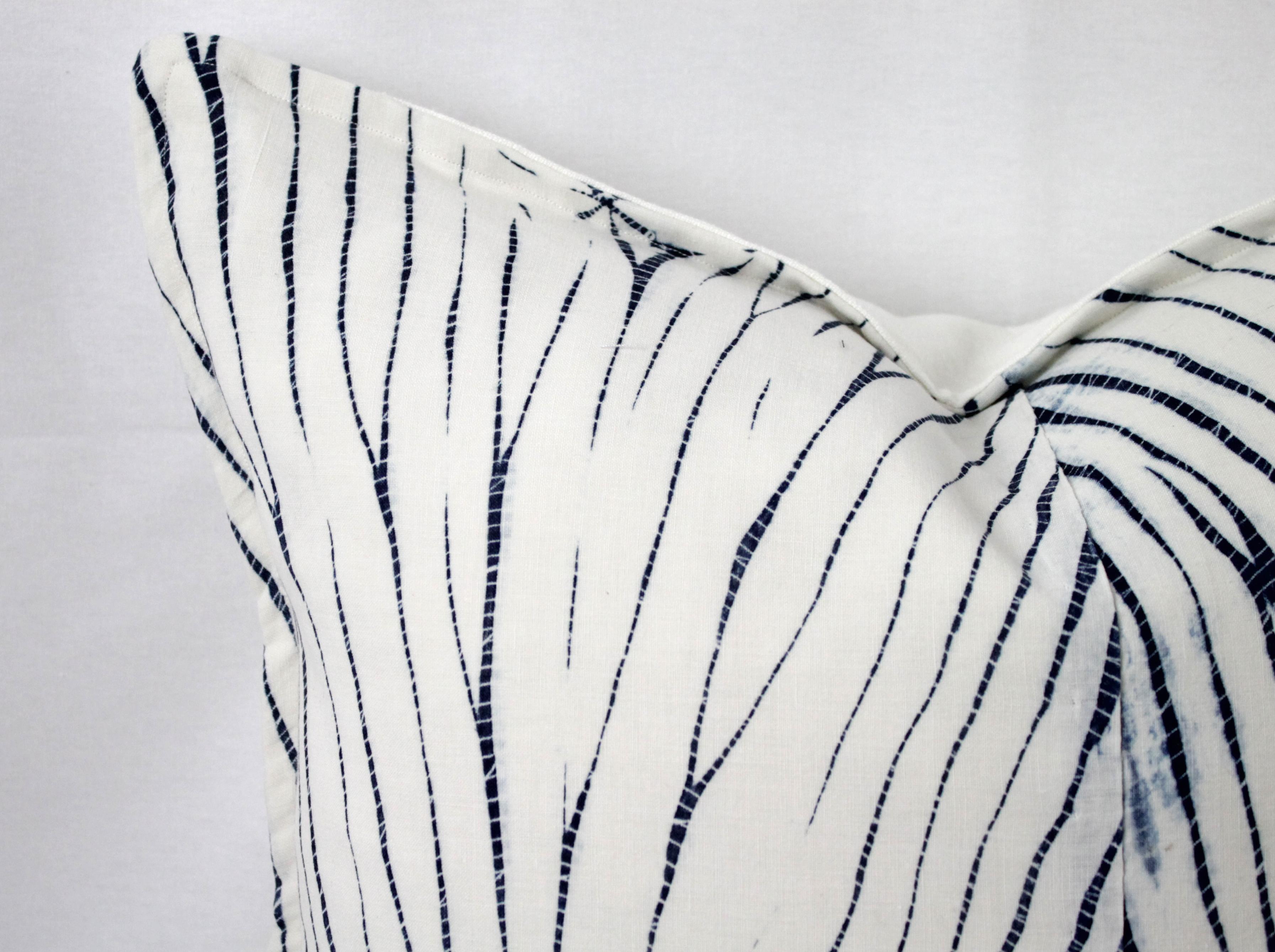 Vintage Shibori Dyed Textile Pillow with White Linen For Sale 4