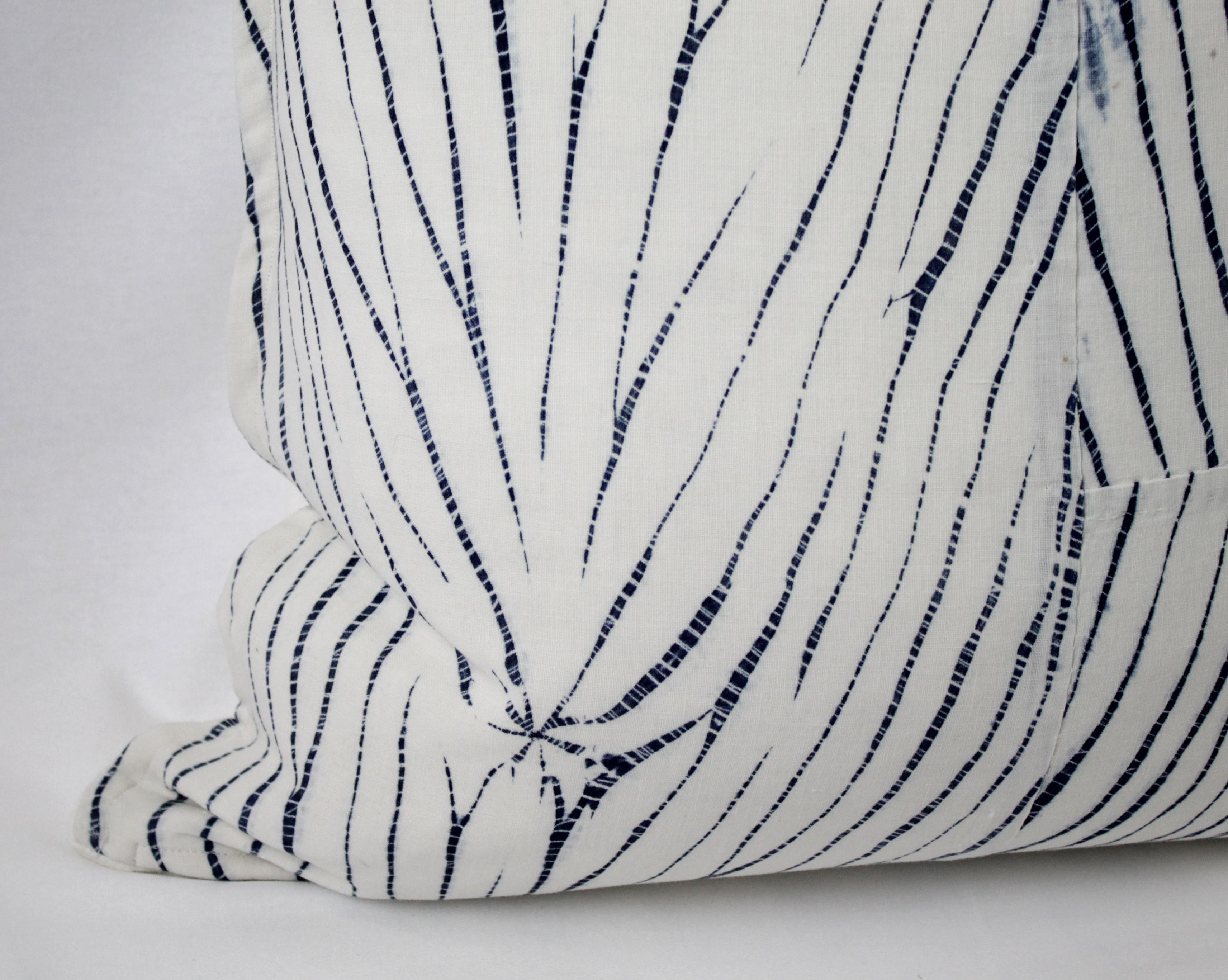 Vintage Shibori Dyed Textile Pillow with White Linen For Sale 7