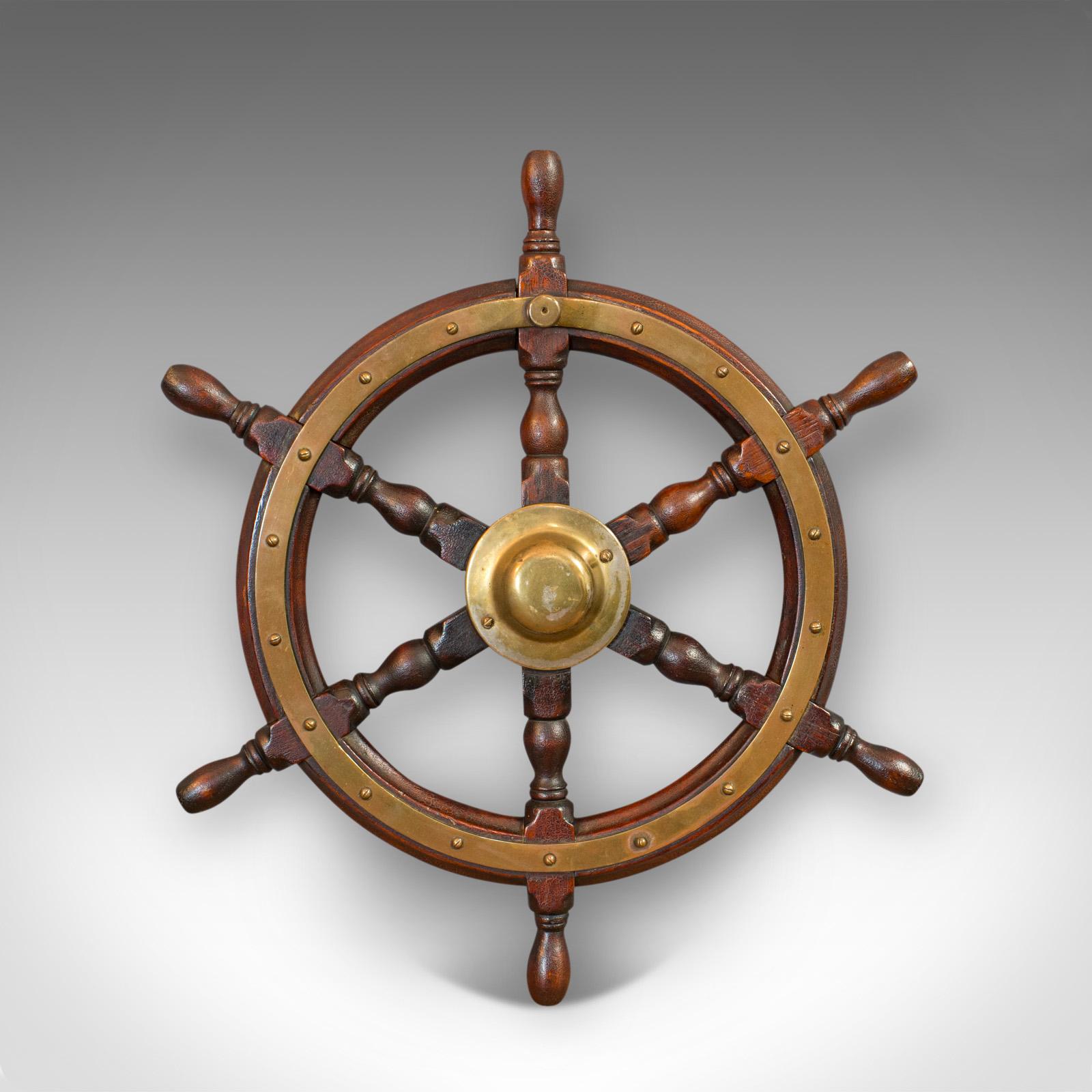 Details about   Antique Finish Ship Wheel Pirate Captain Wood & Brass Nautical Wheel Brass Nob 