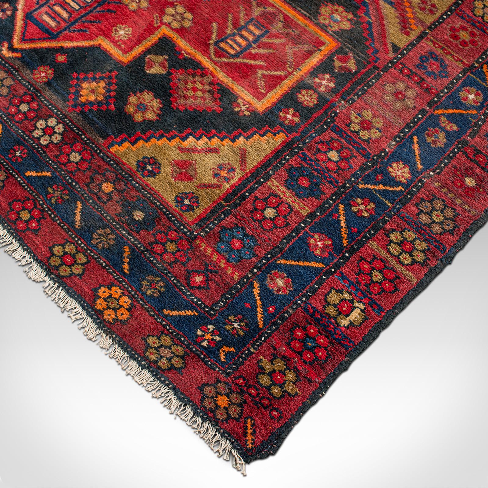 Vintage Shiraz Decorative Rug, Persian, Woven, Hall, Lounge Carpet, Circa 1940 For Sale 4