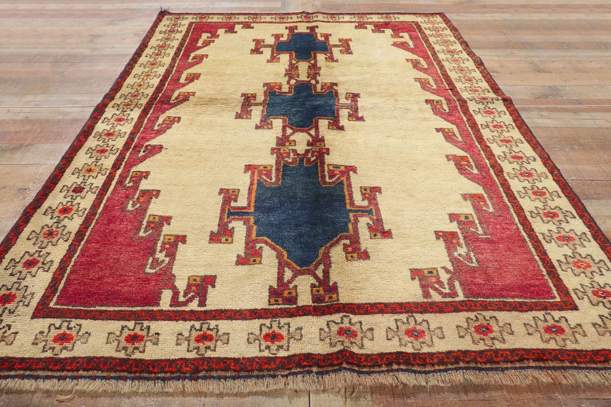 Shiraz Persischer Teppich im Vintage-Stil im Angebot 1