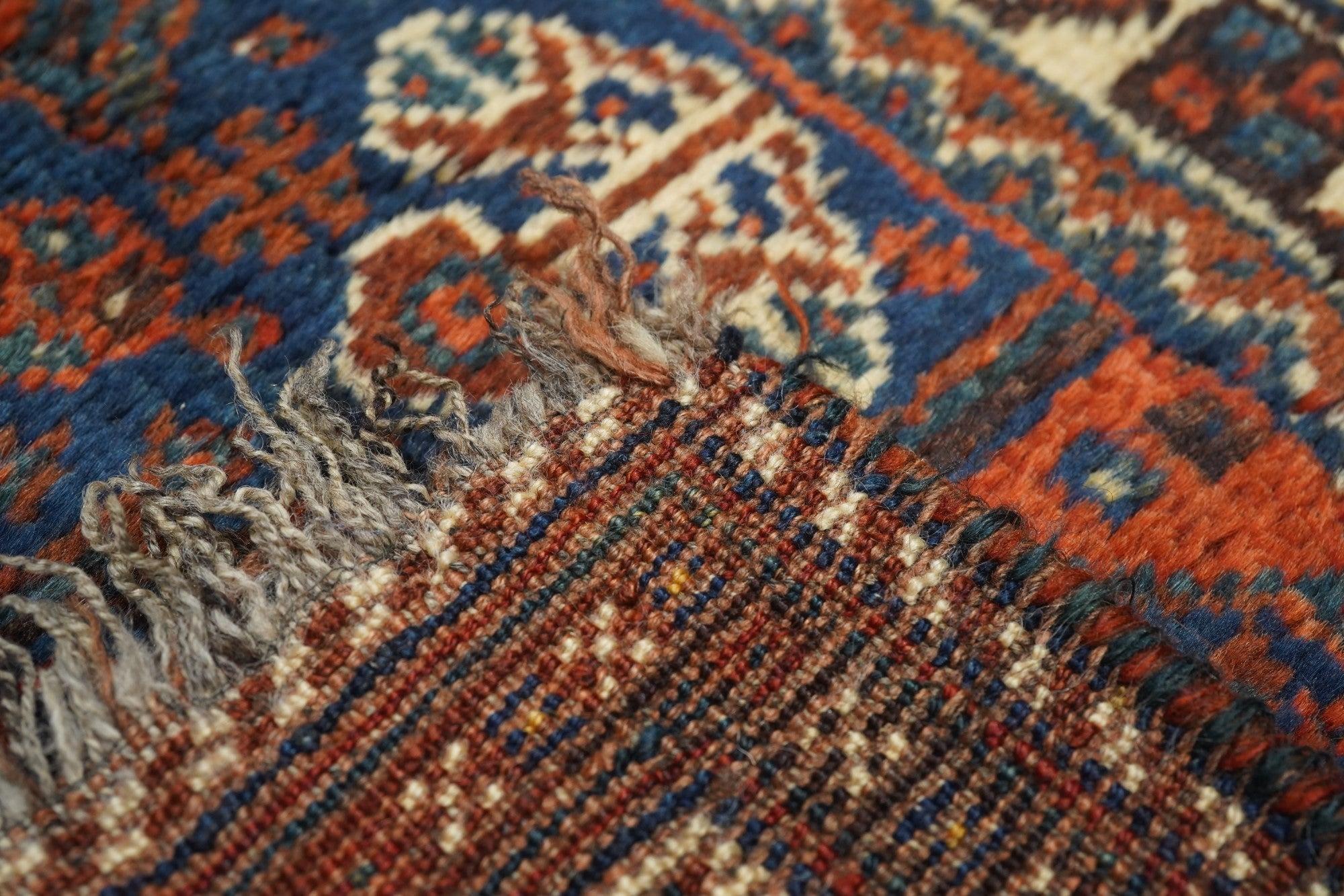 Tapis Shiraz vintage 3'2'' x 3'8'' en vente 1